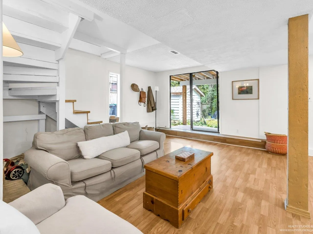 1706 Deep Cove Road