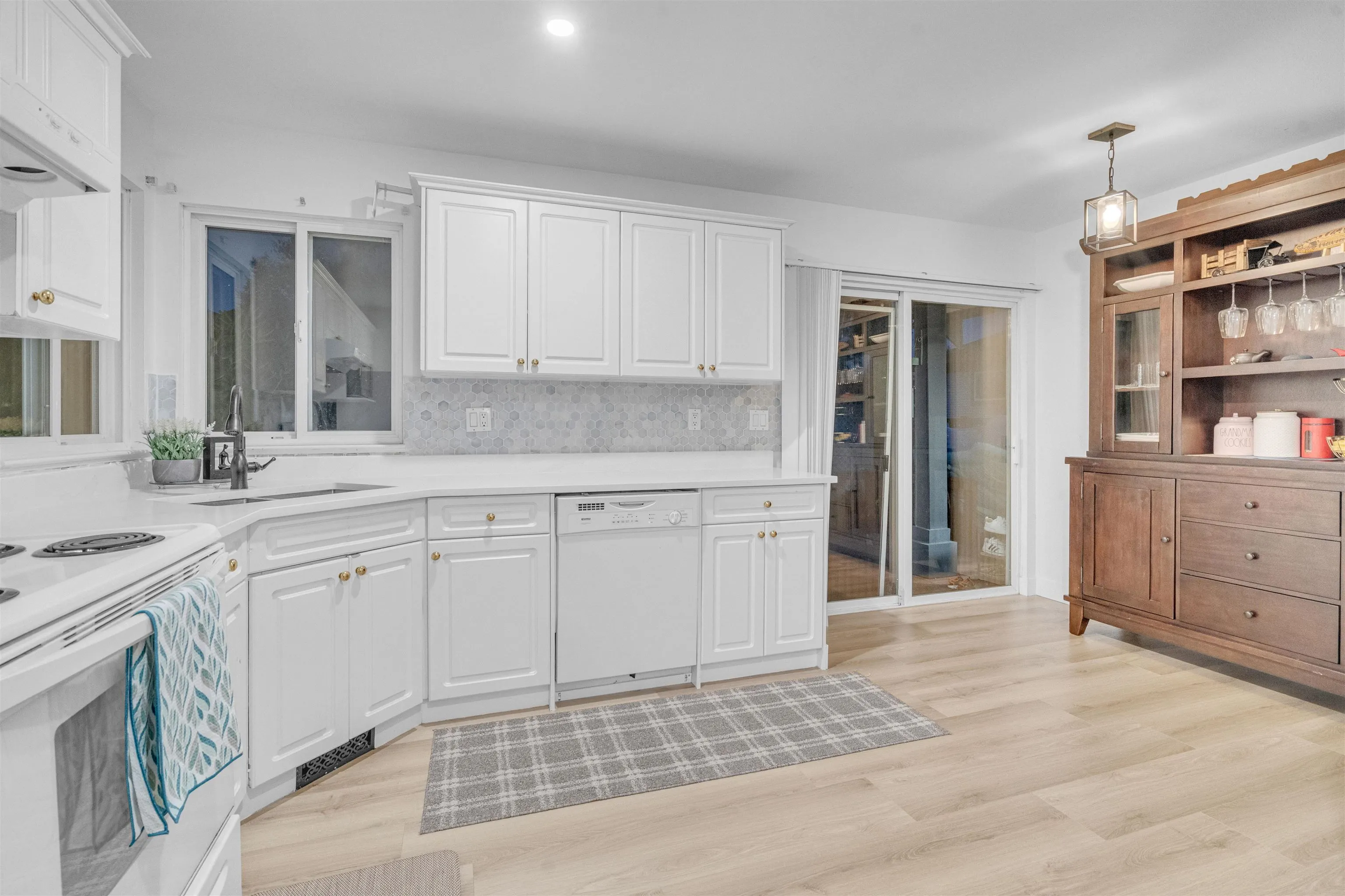 23829 Kanaka Way