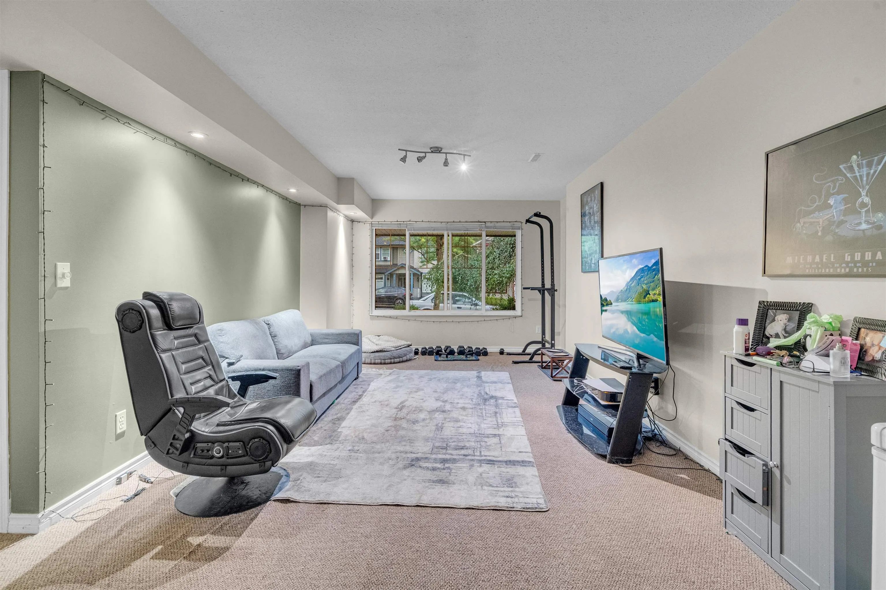 23829 Kanaka Way