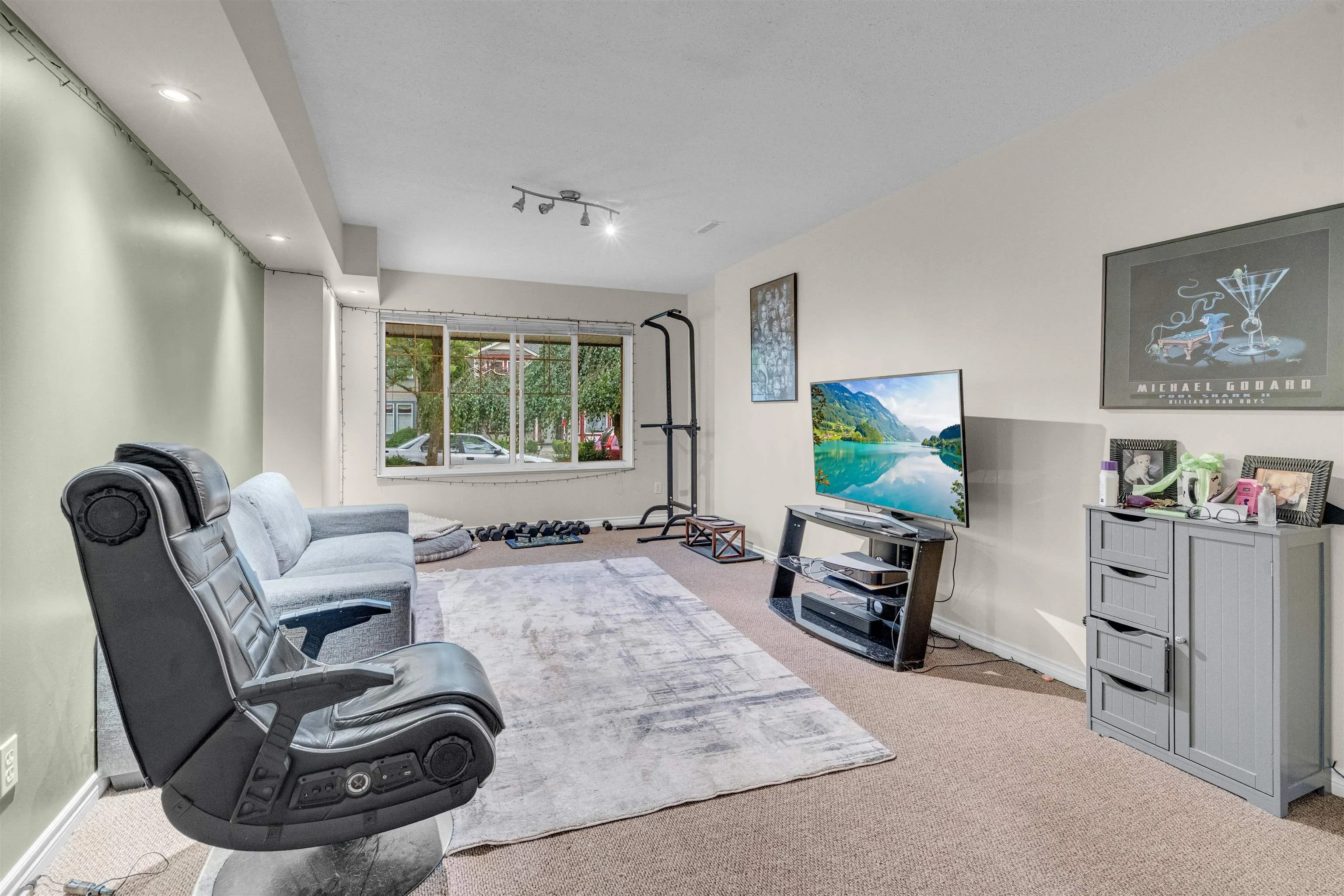 23829 Kanaka Way