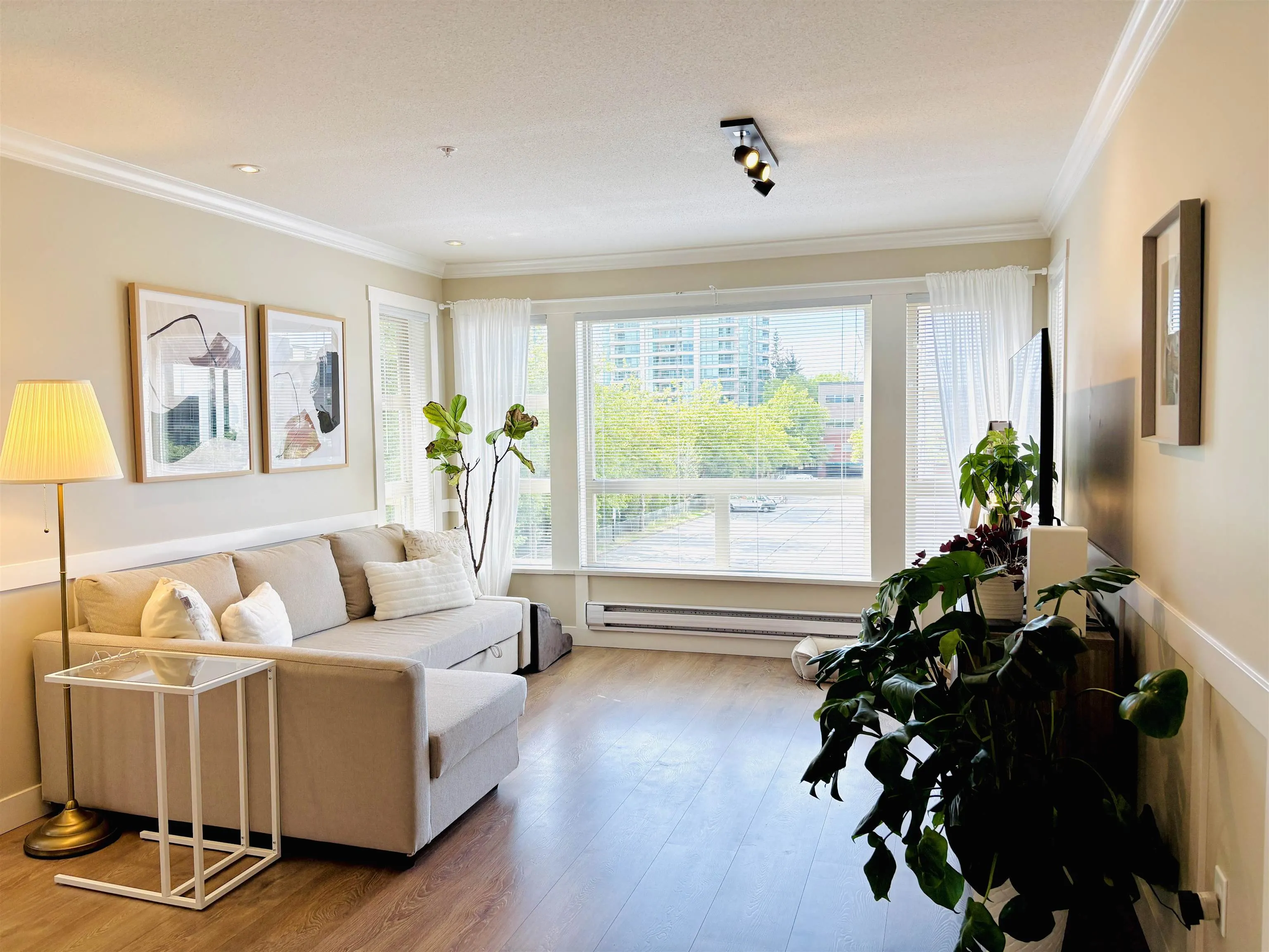 6310 5117 Garden City Road