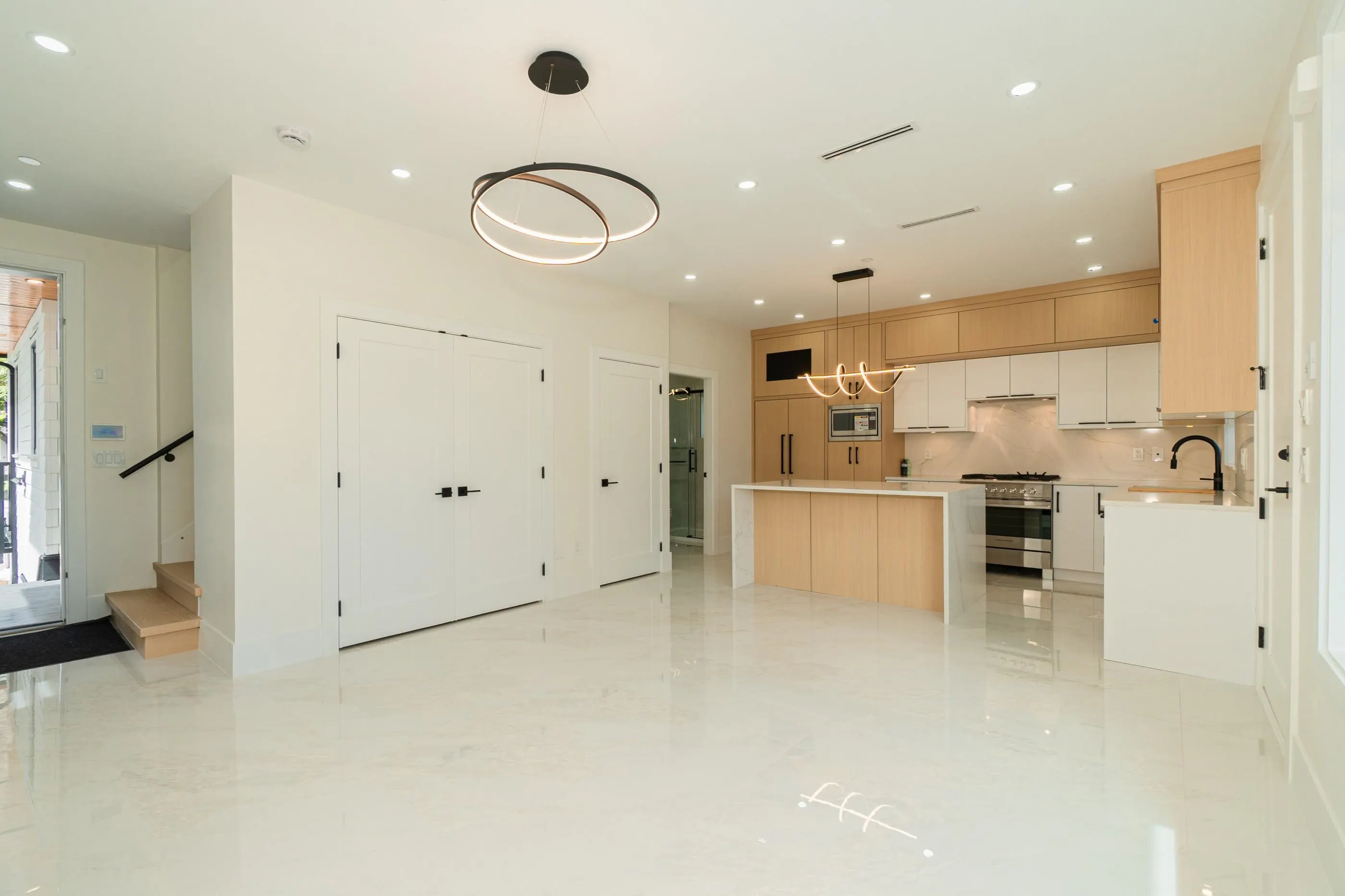 1554 W 66th Avenue