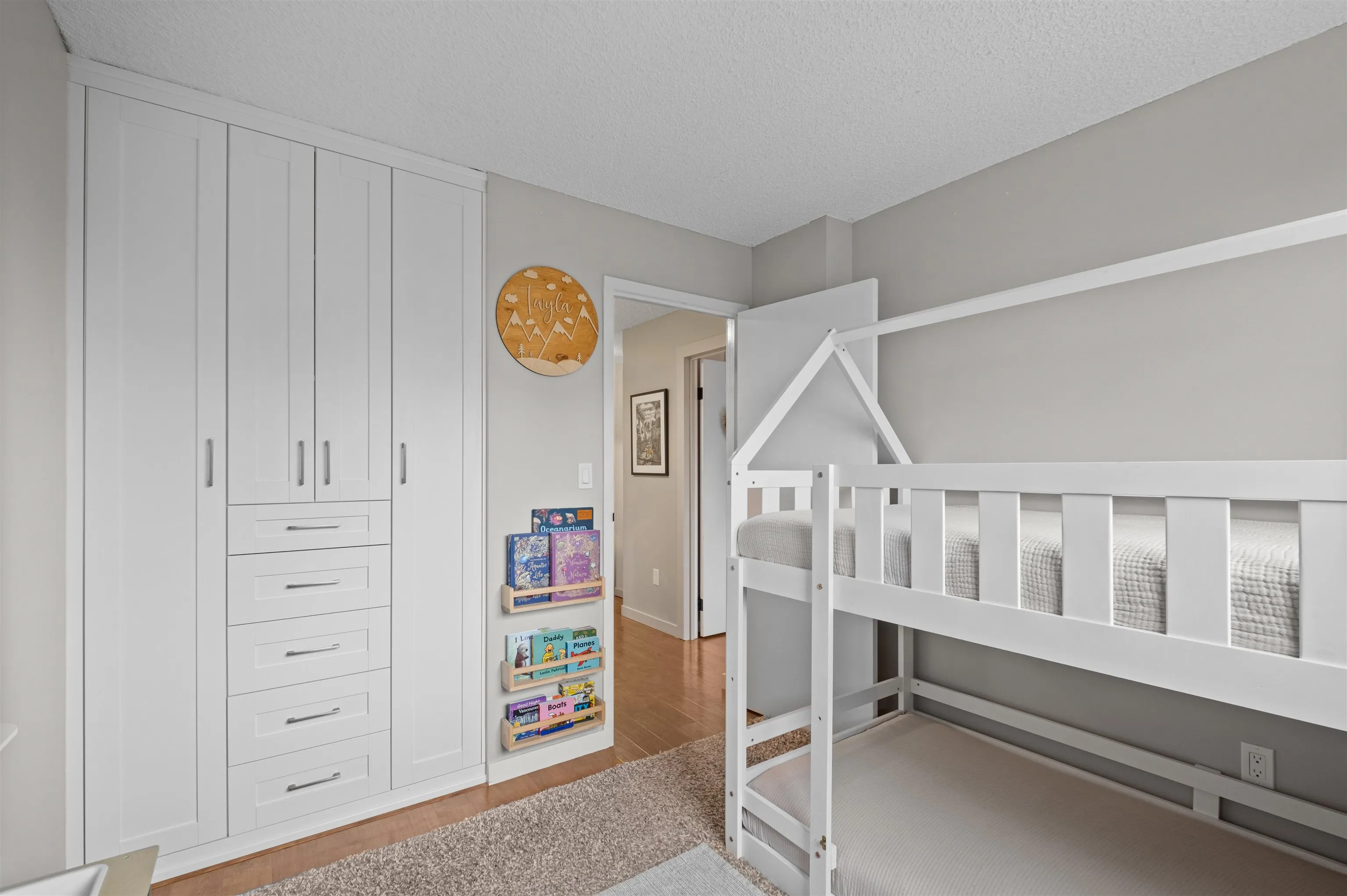 201 140 E Keith Road