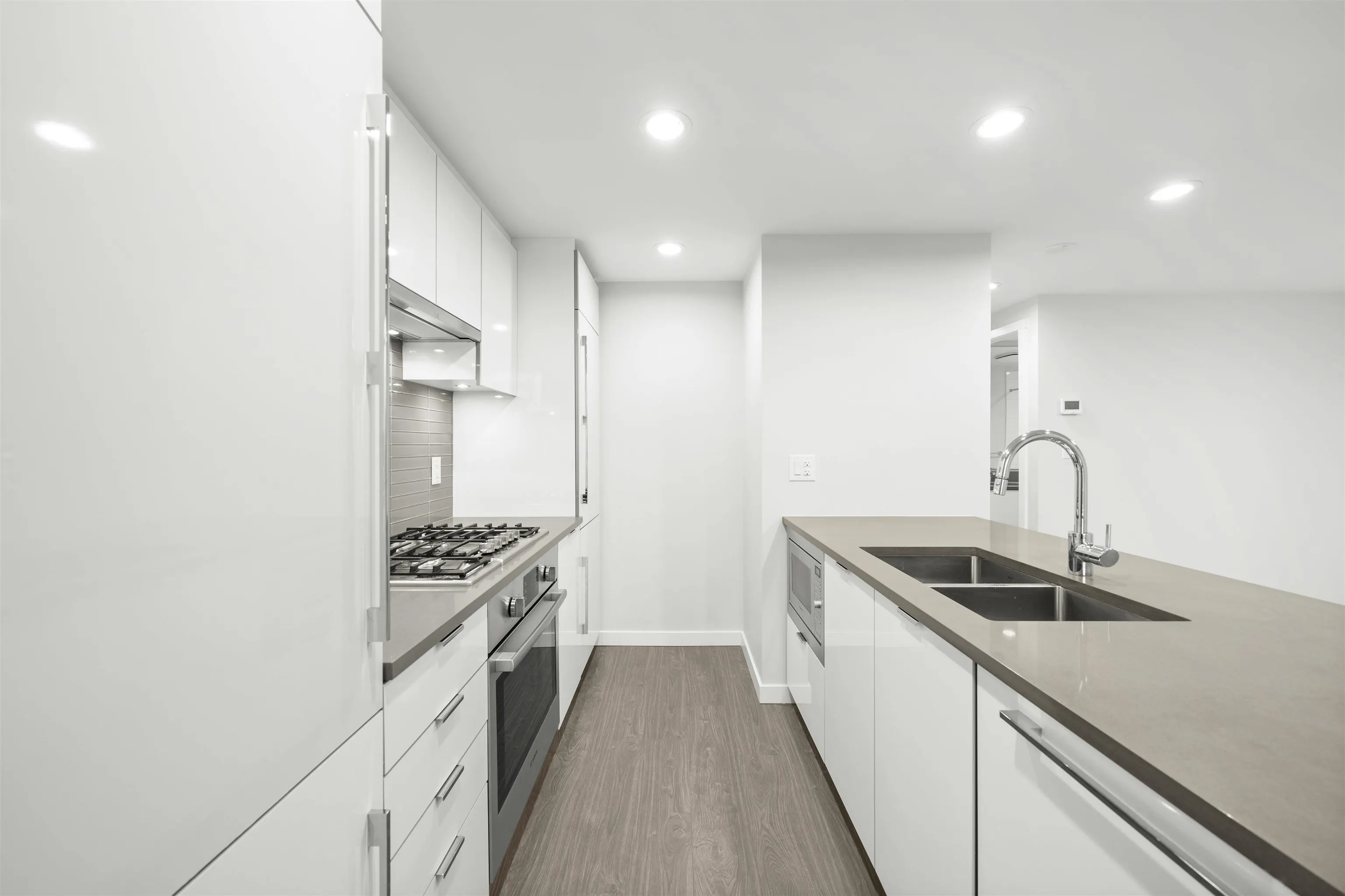 1610 3333 Brown Road