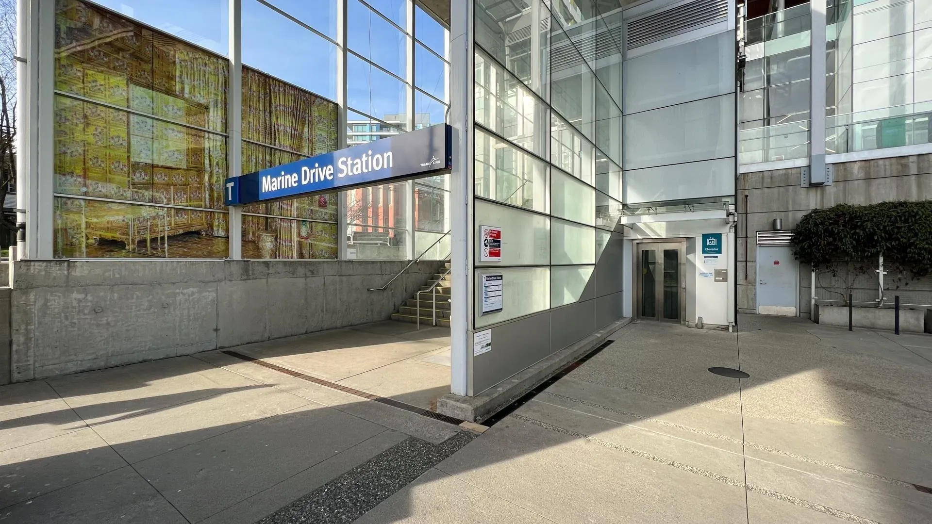 811 489 Interurban Way