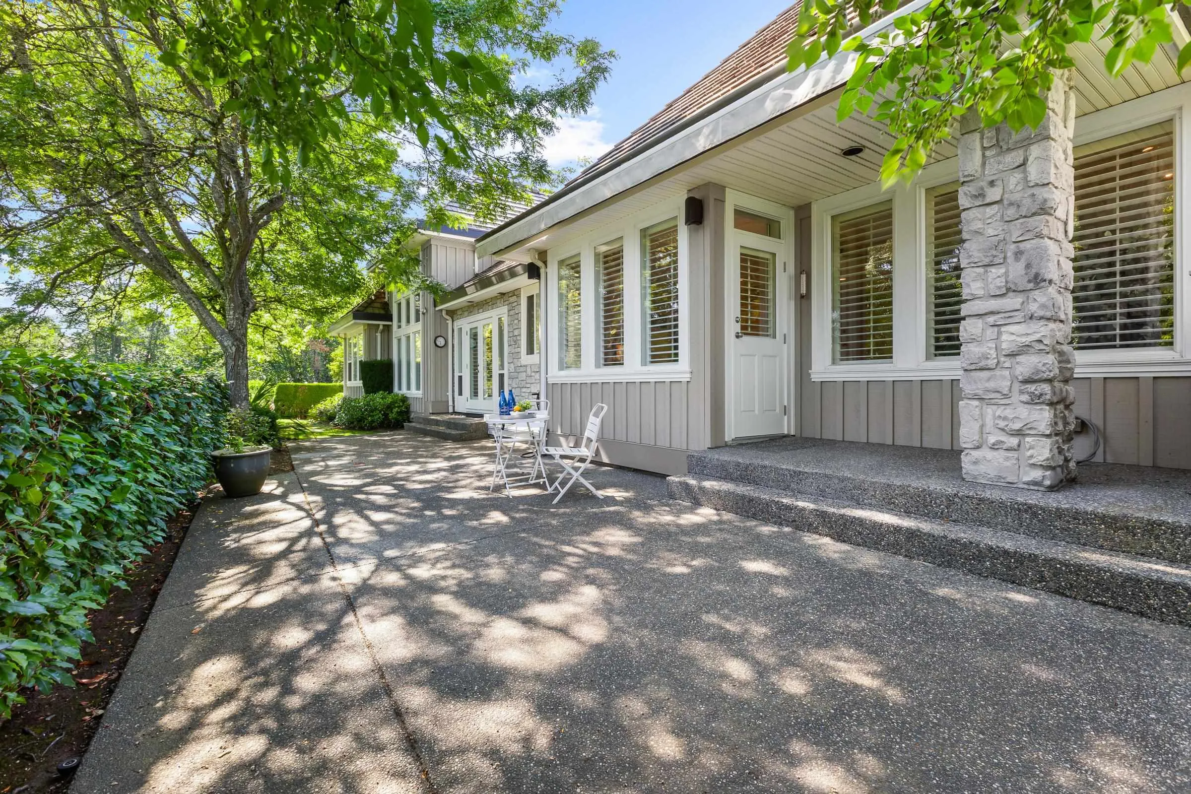 3388 Canterbury Drive