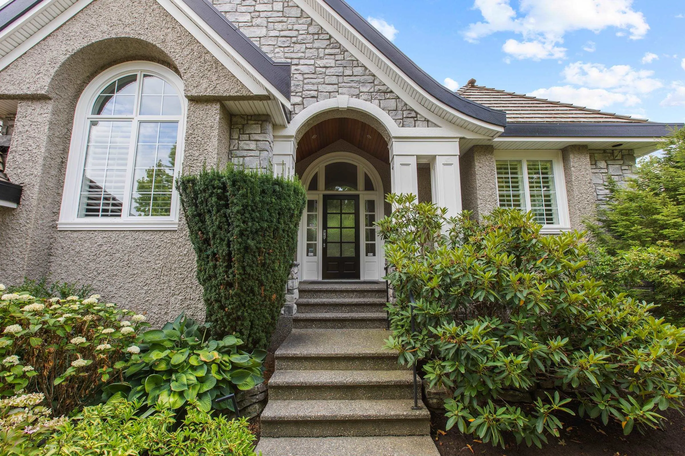 3388 Canterbury Drive