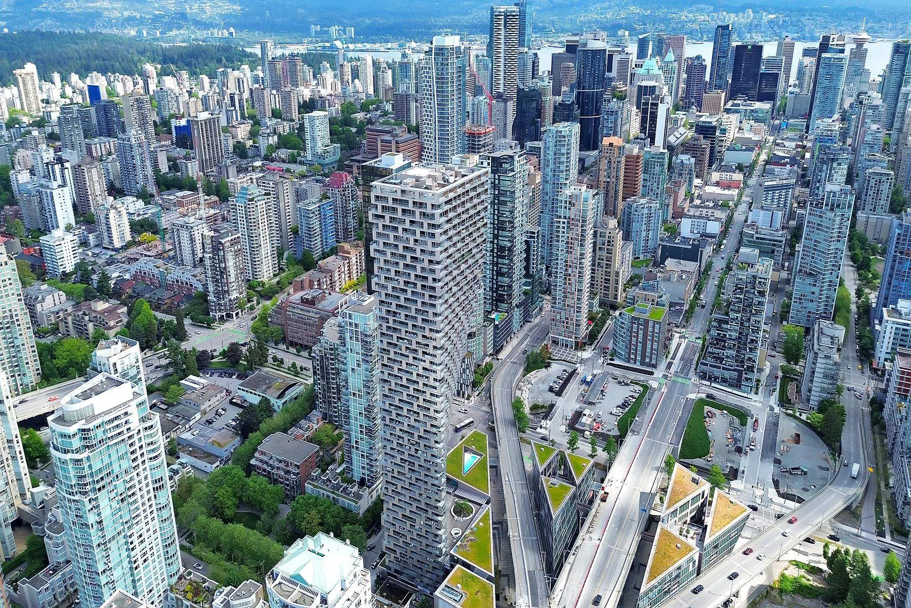 3602 1480 Howe Street