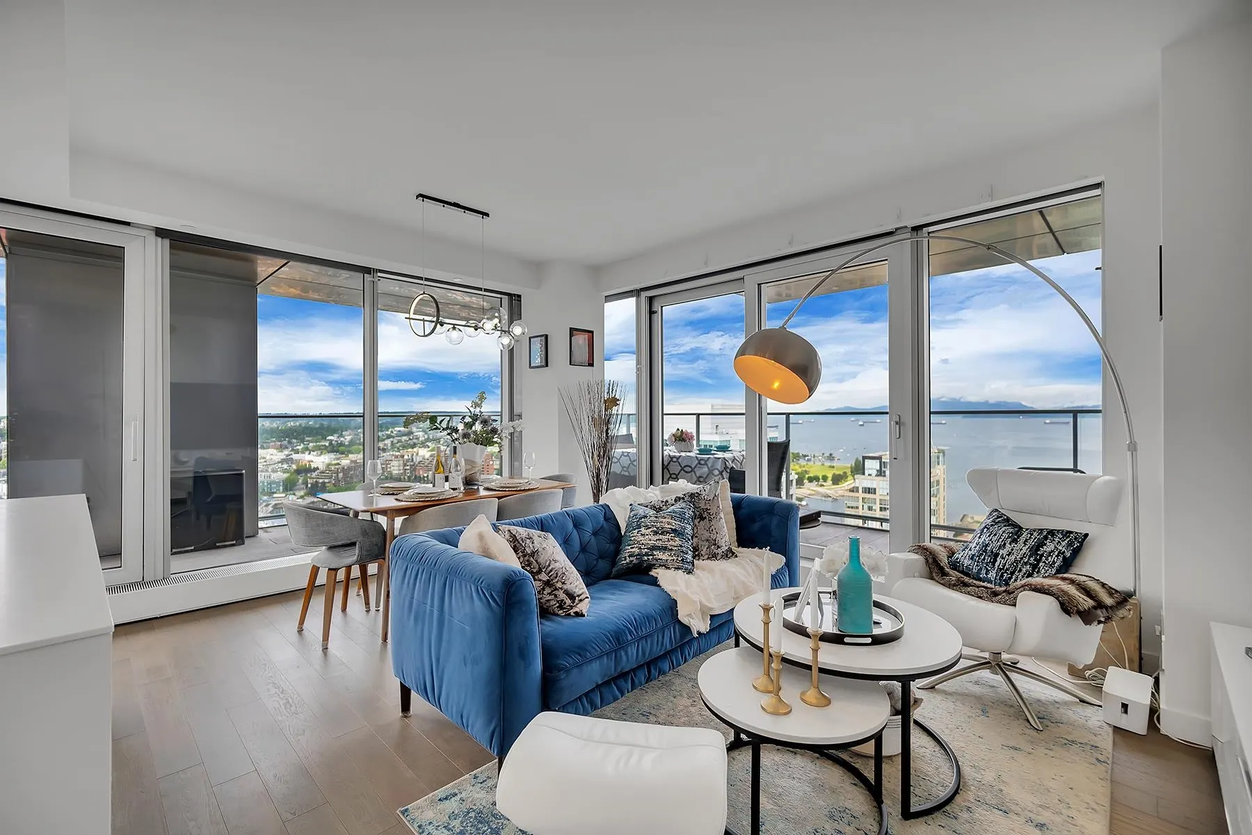 3602 1480 Howe Street