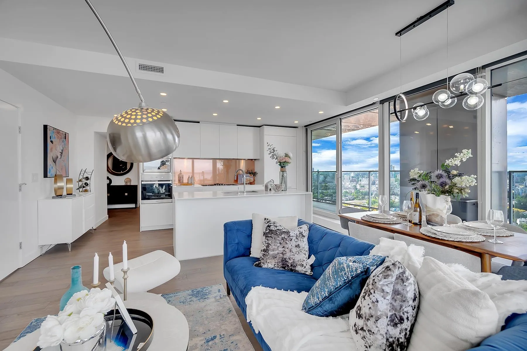 3602 1480 Howe Street