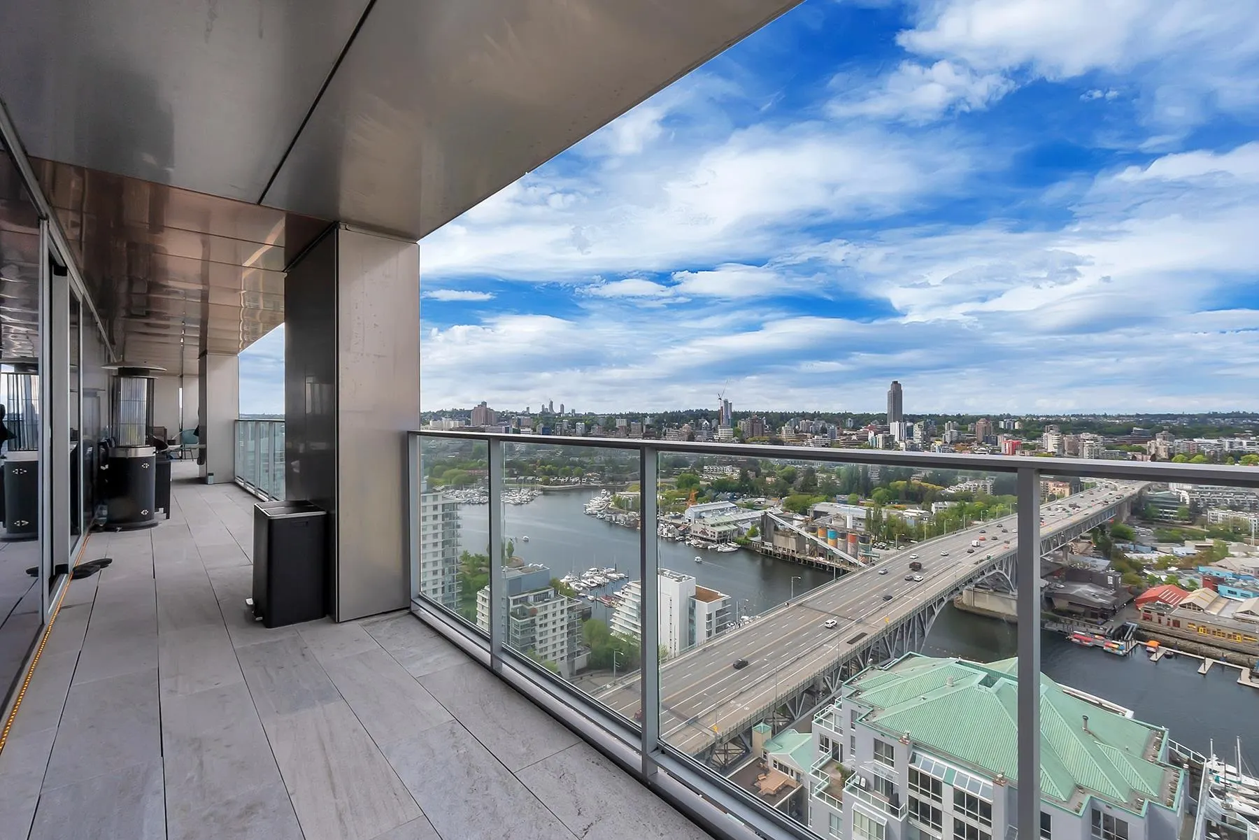 3602 1480 Howe Street
