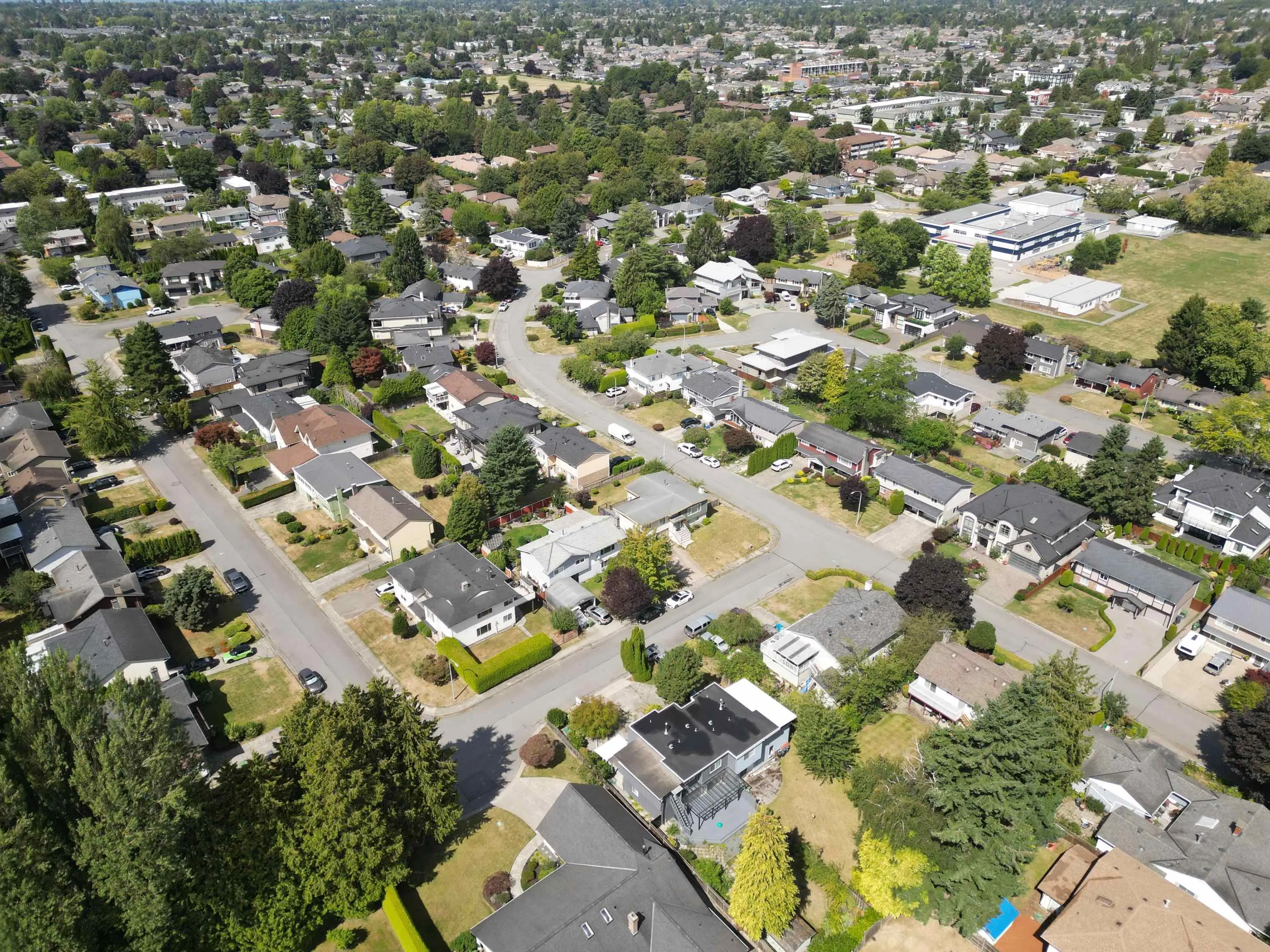 8431 Rosebank Crescent