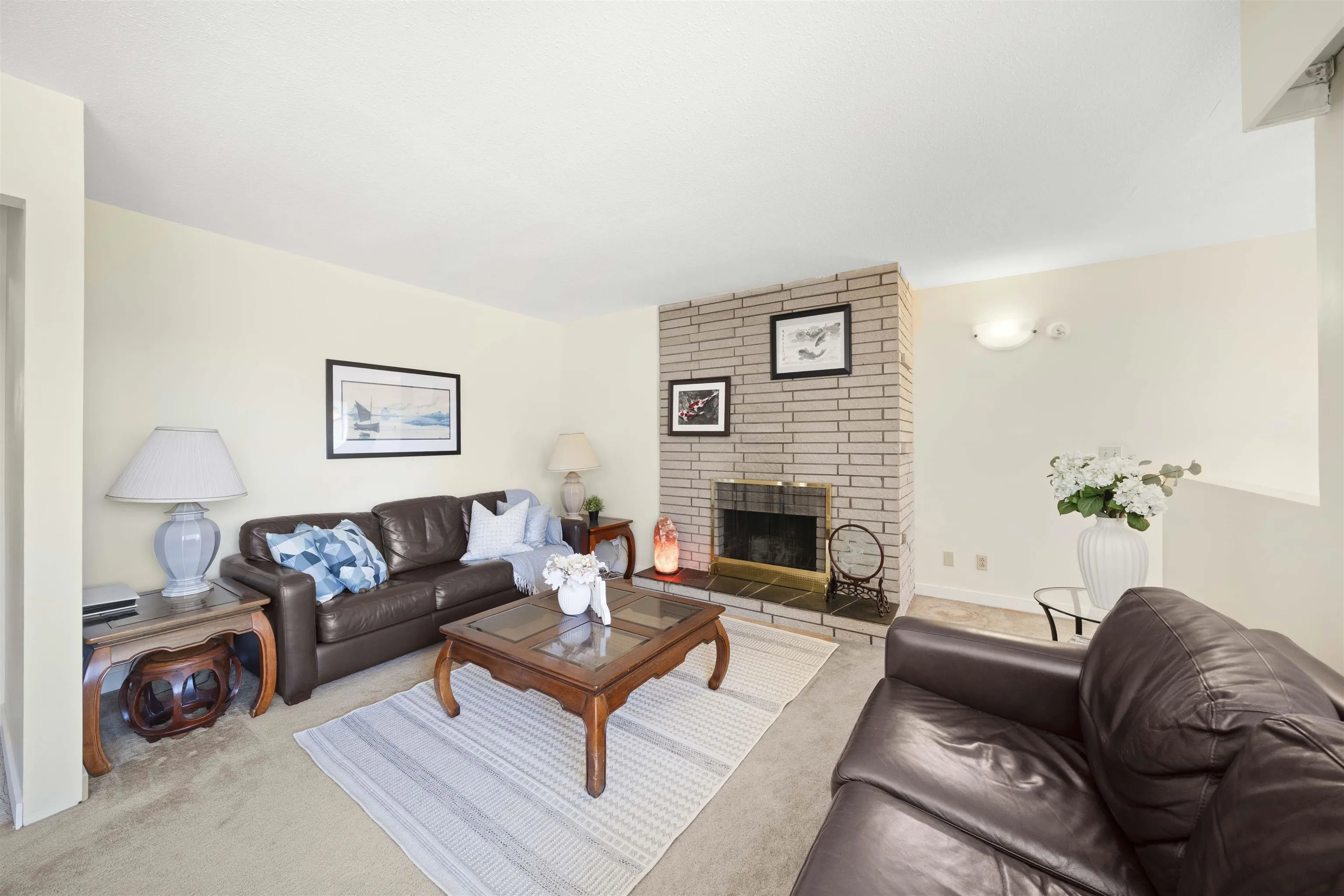 8431 Rosebank Crescent