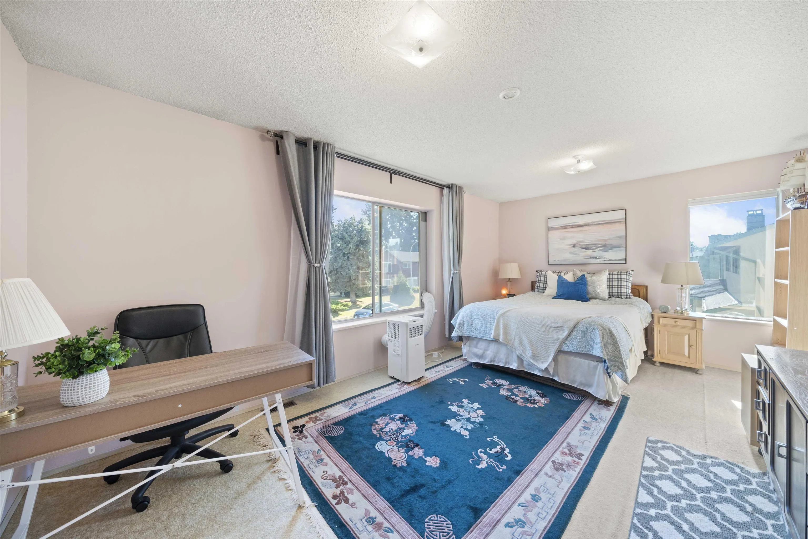 8431 Rosebank Crescent