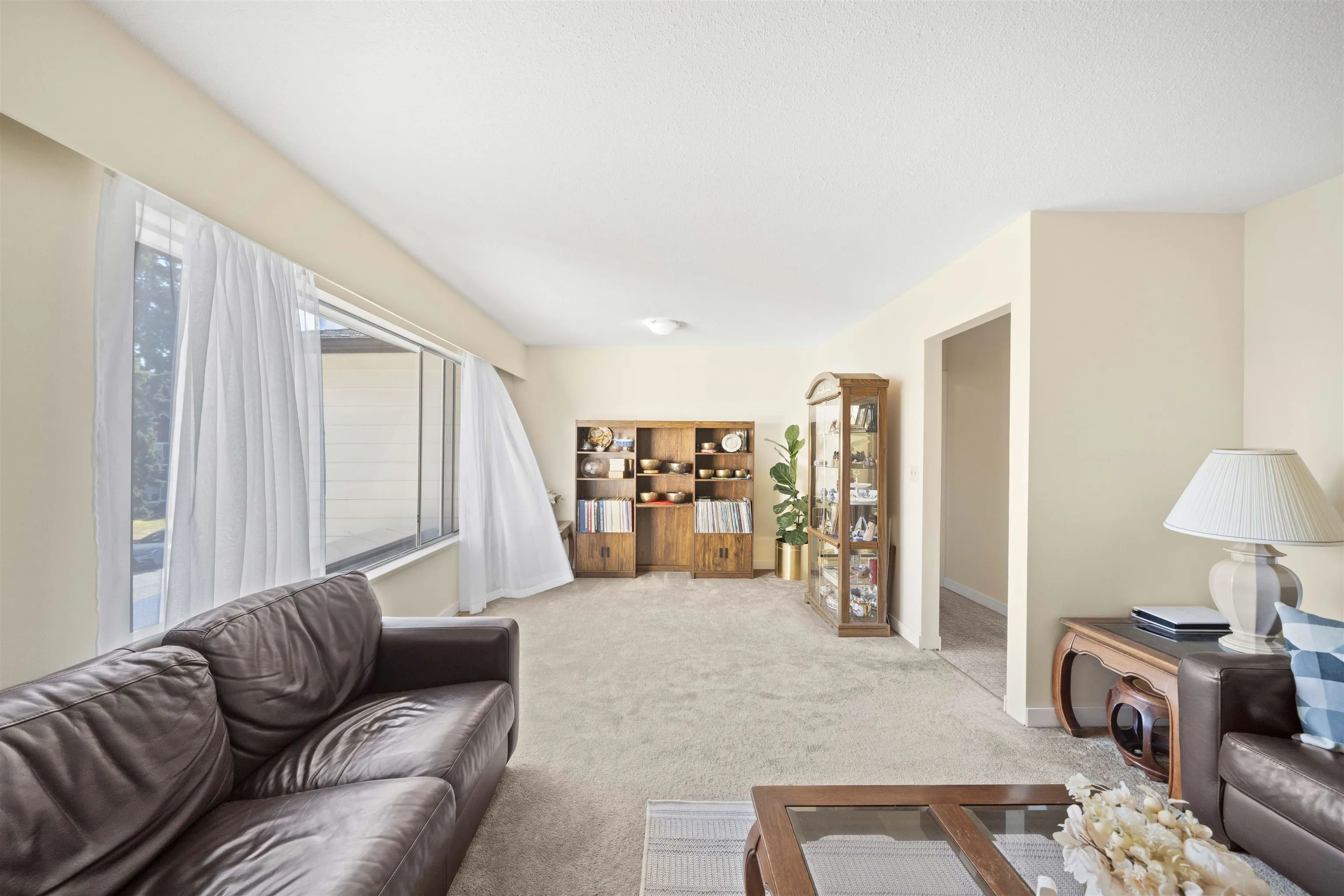 8431 Rosebank Crescent