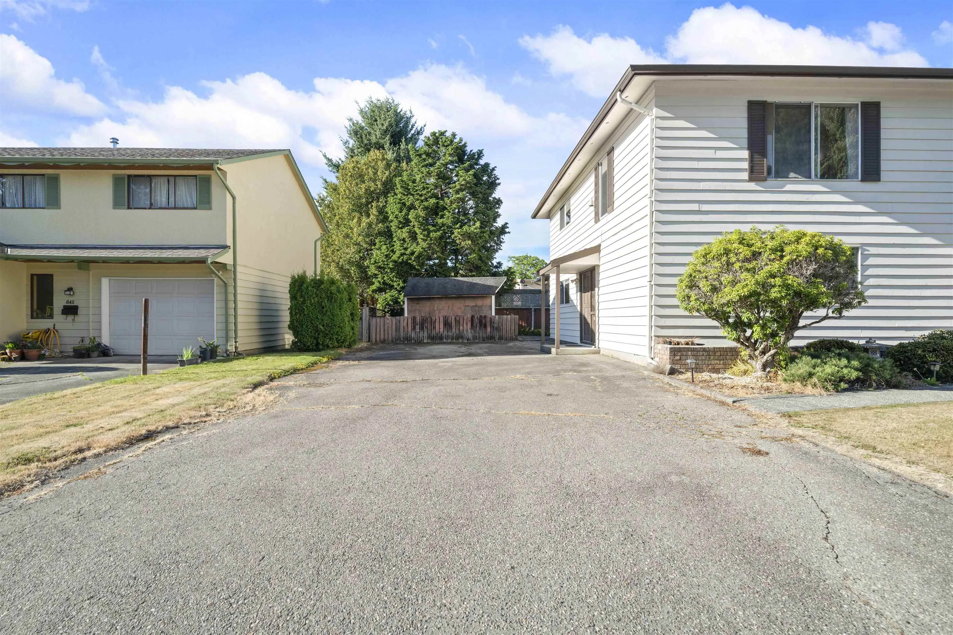 8431 Rosebank Crescent