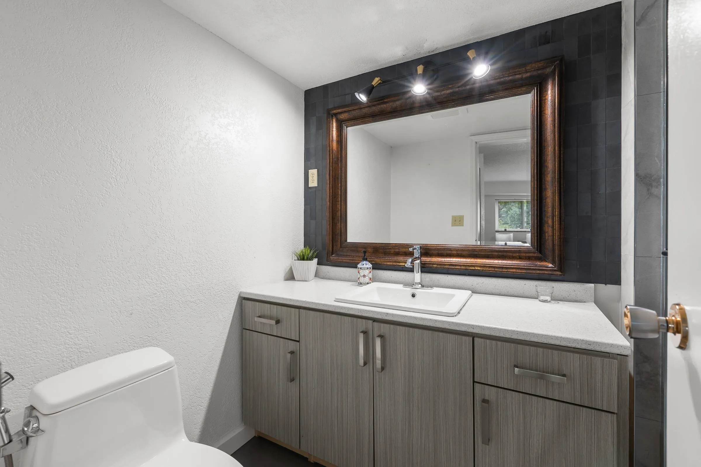 34869 Everett Drive