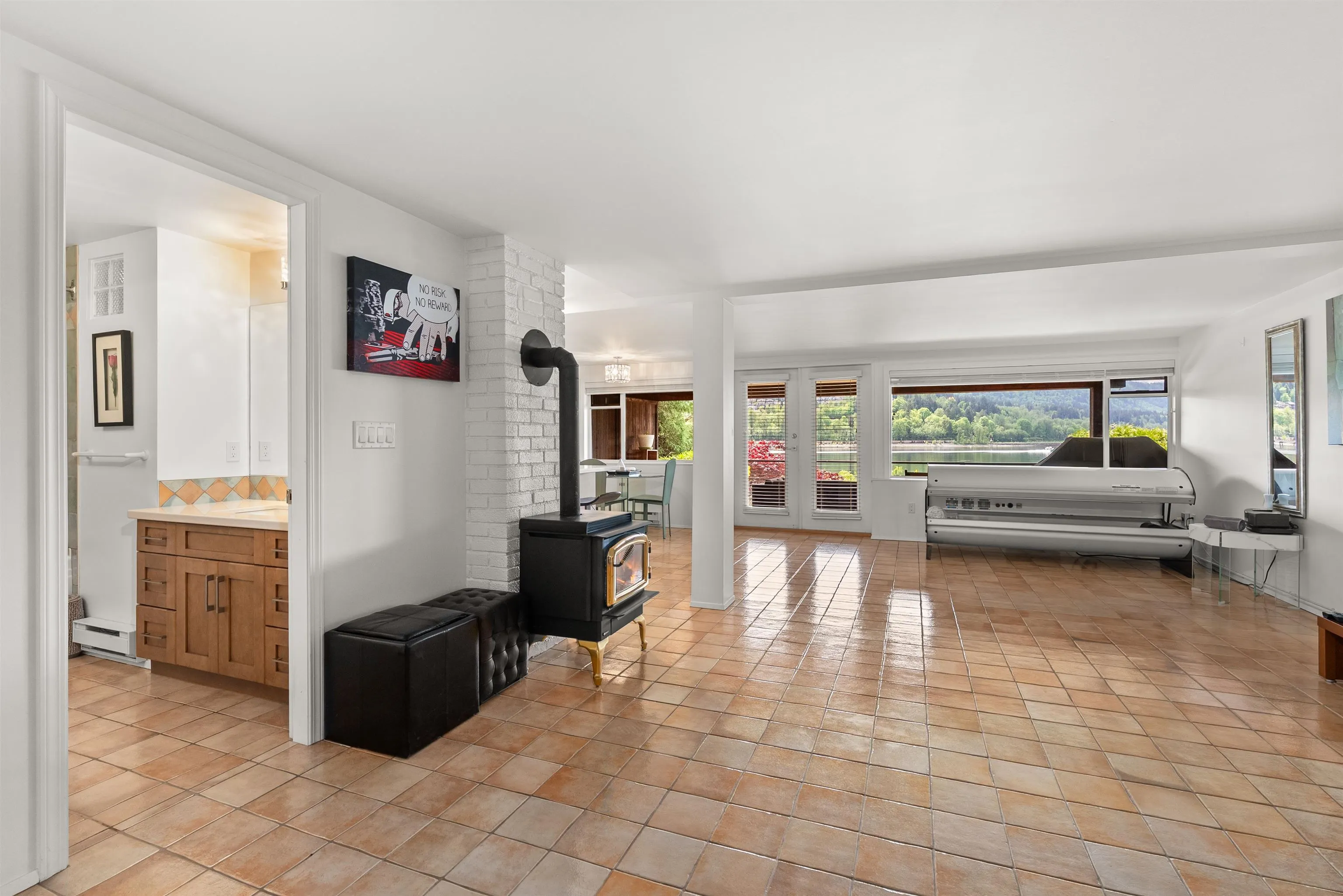 1188 Alderside Road
