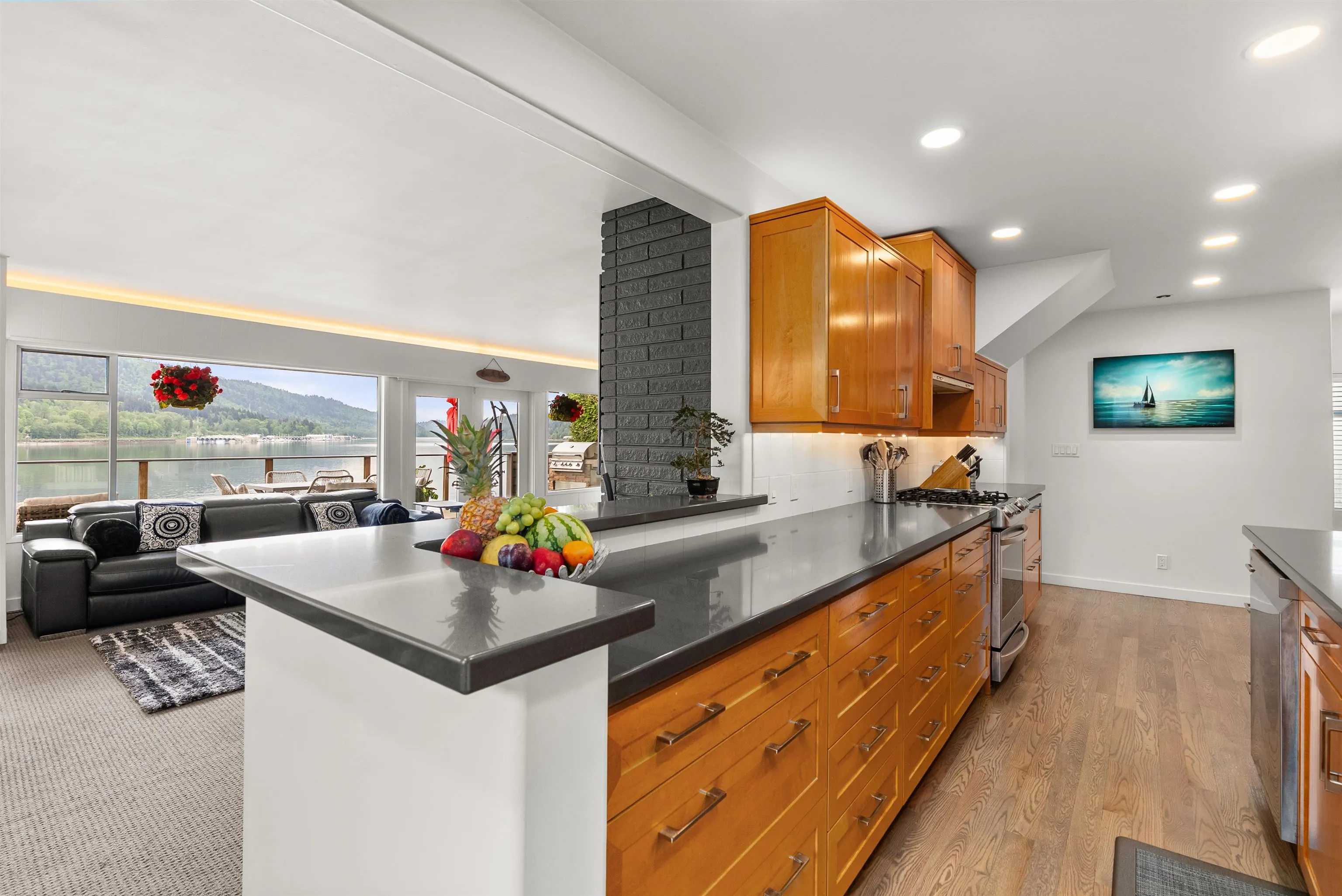 1188 Alderside Road