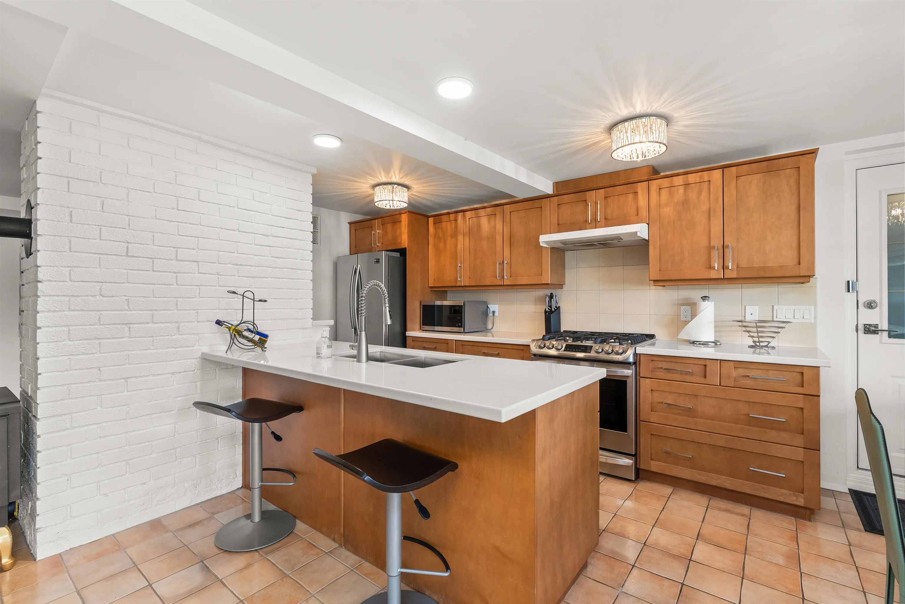 1188 Alderside Road