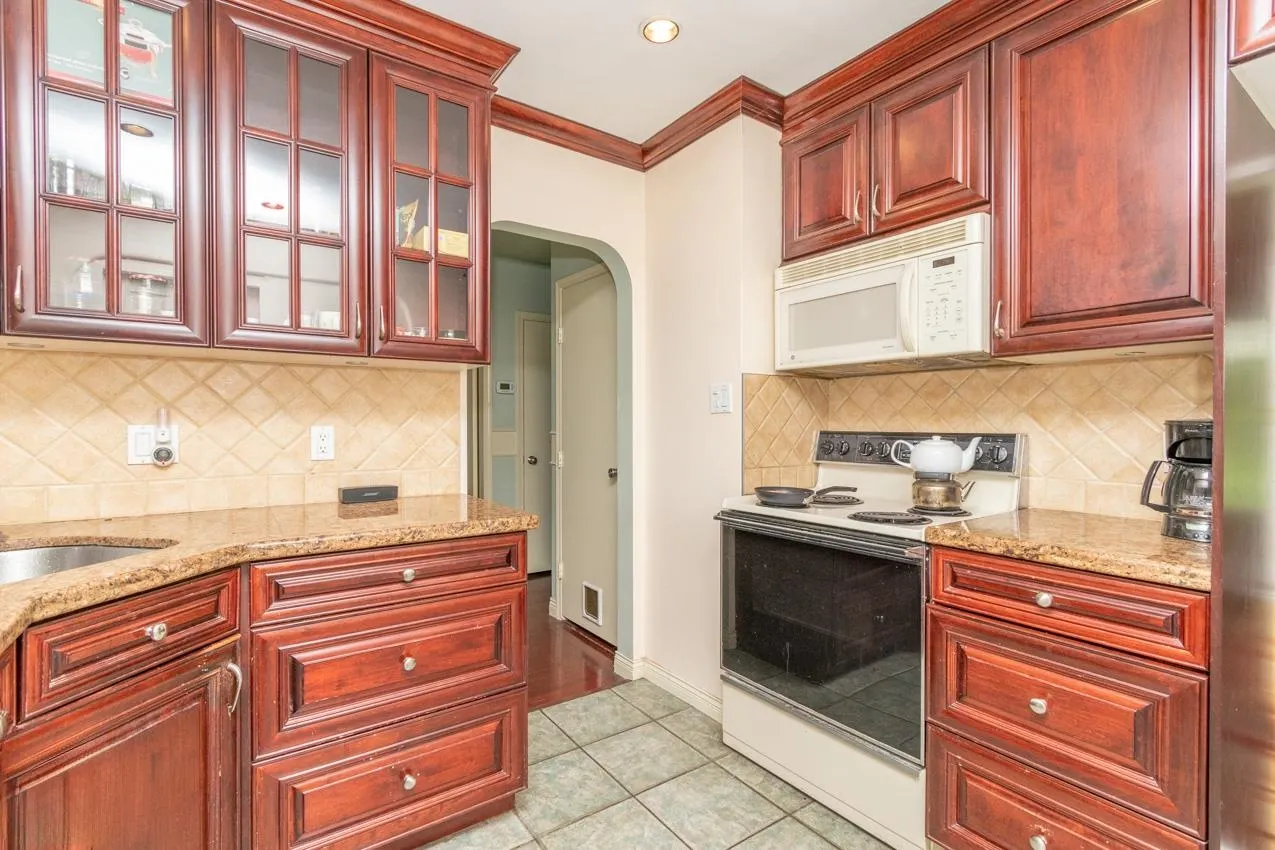 341 W 24th Street