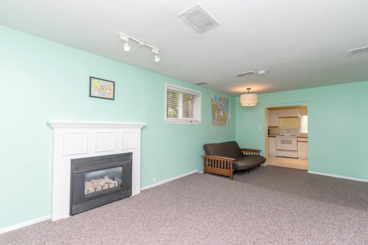 341 W 24th Street