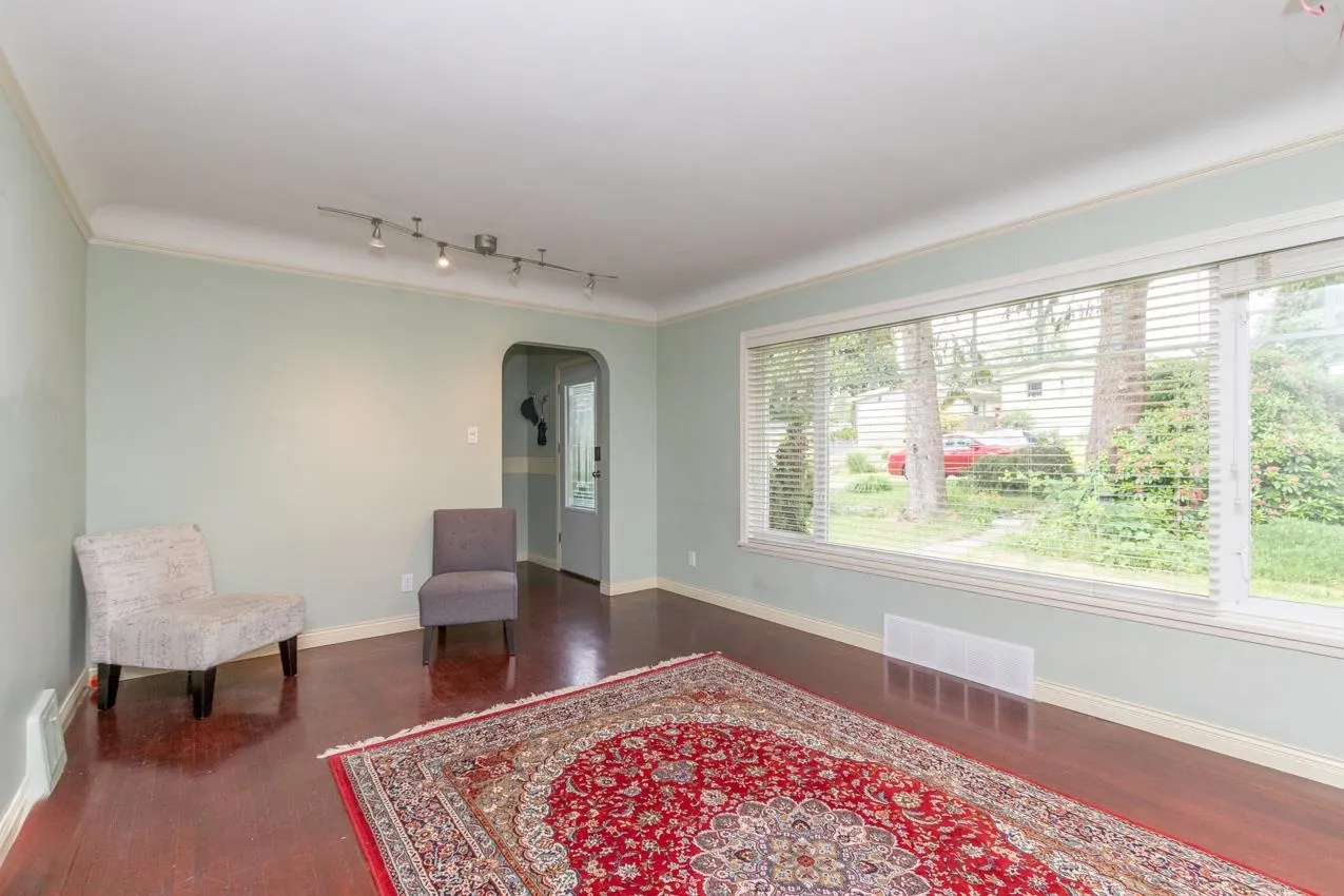 341 W 24th Street