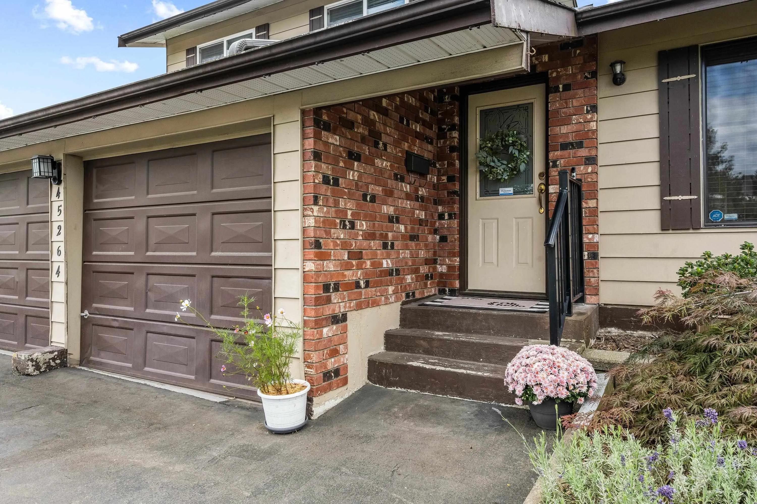 45264 Lenora Crescent