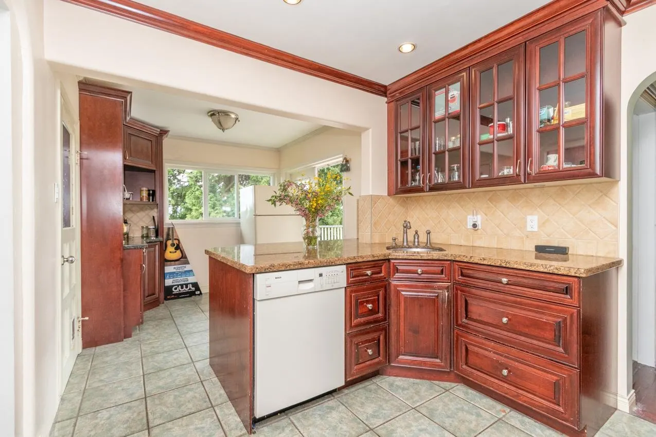 341 W 24th Street