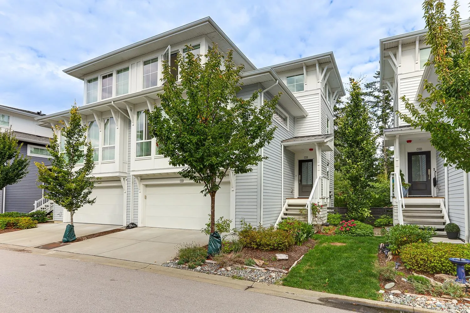 120 4638 Orca Way