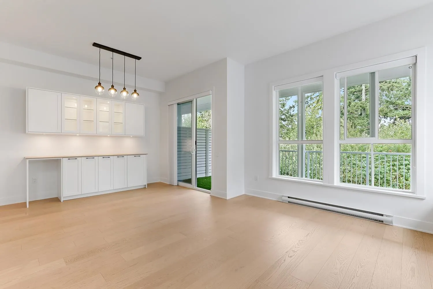 120 4638 Orca Way