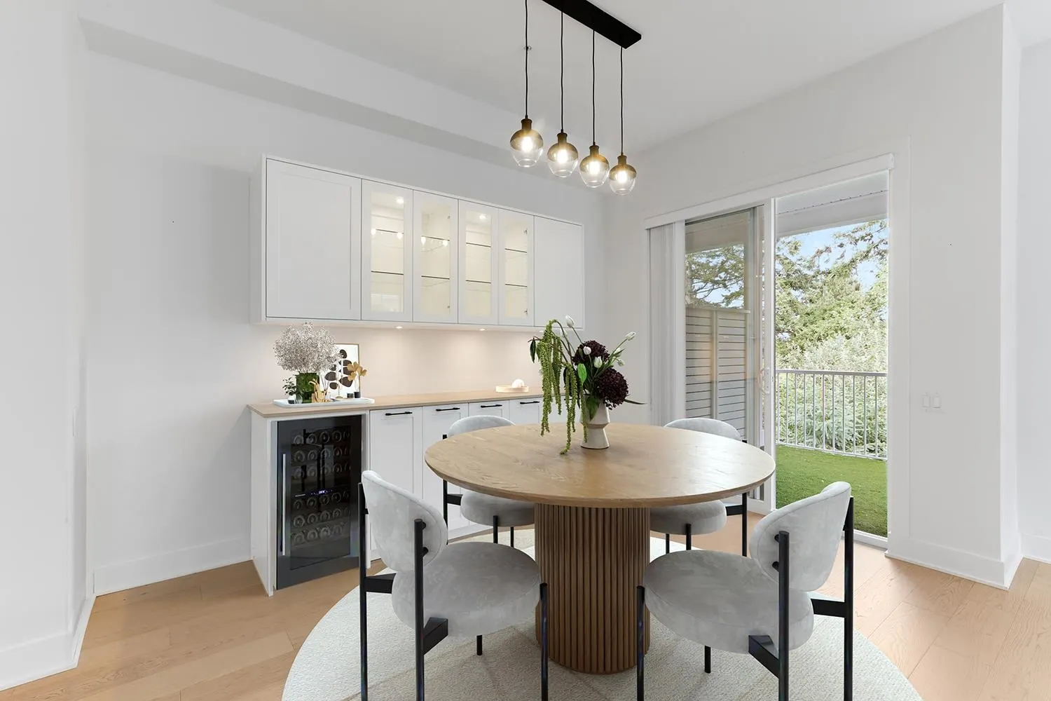 120 4638 Orca Way