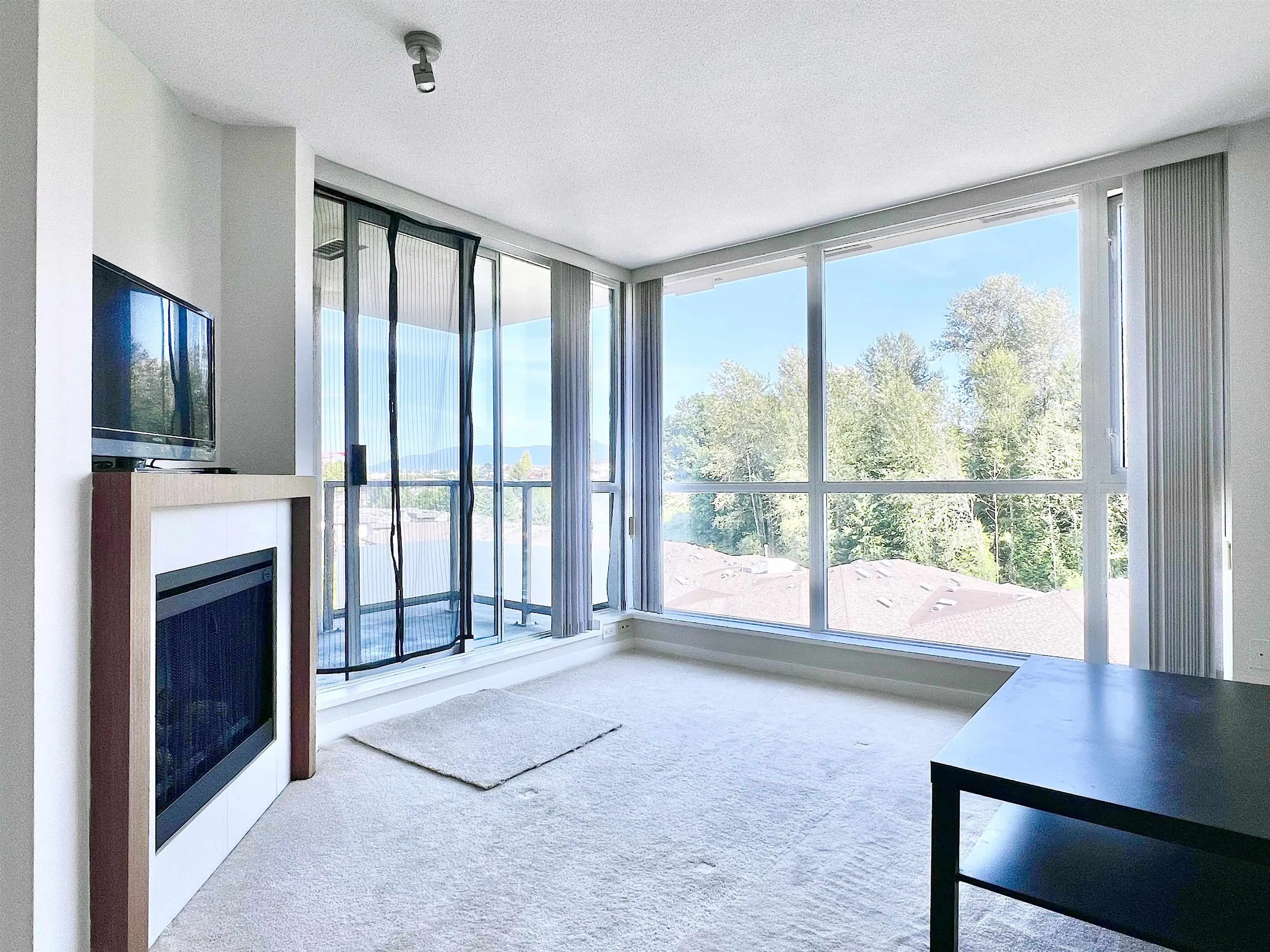 904 4888 Brentwood Drive