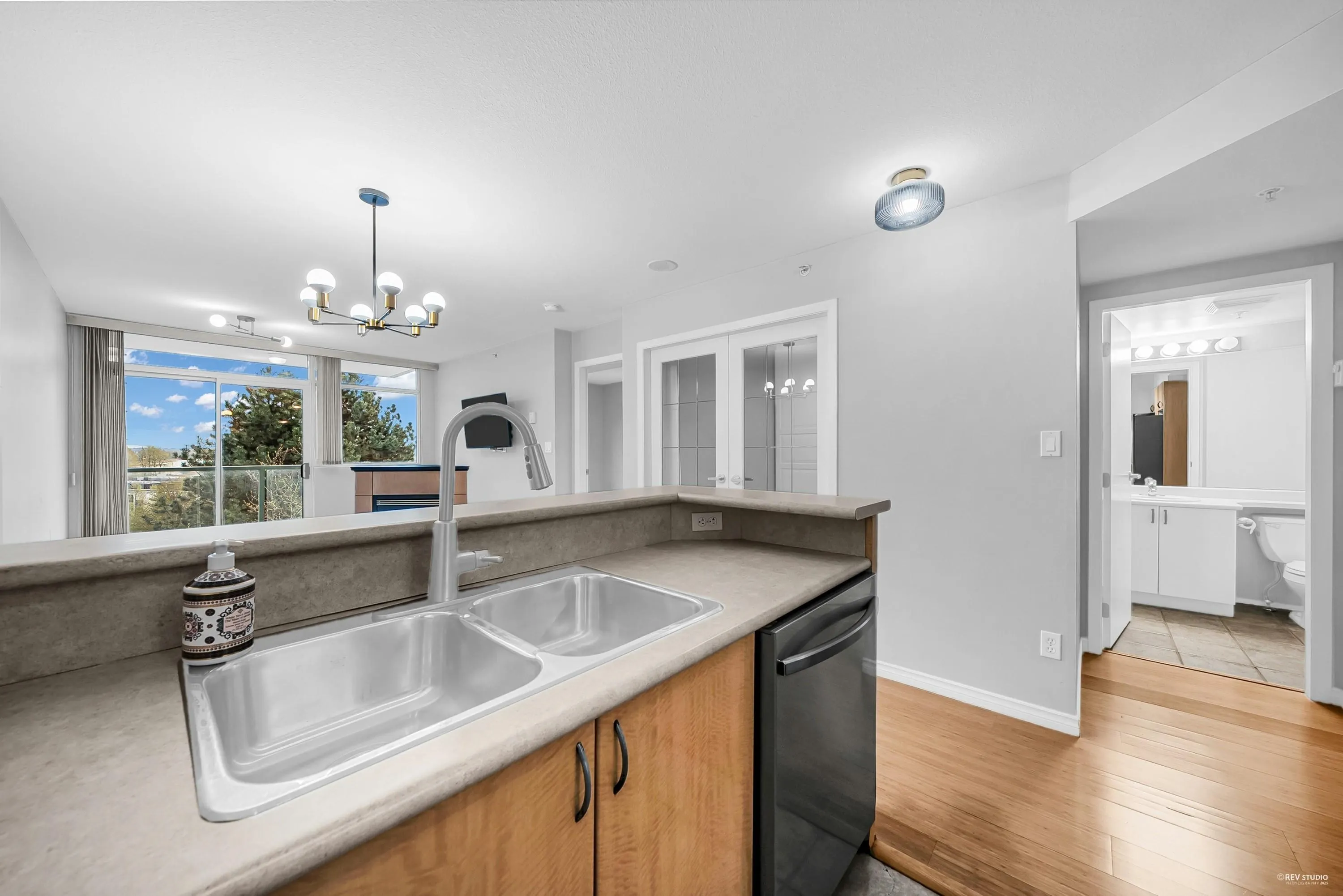 602 2733 Chandlery Place