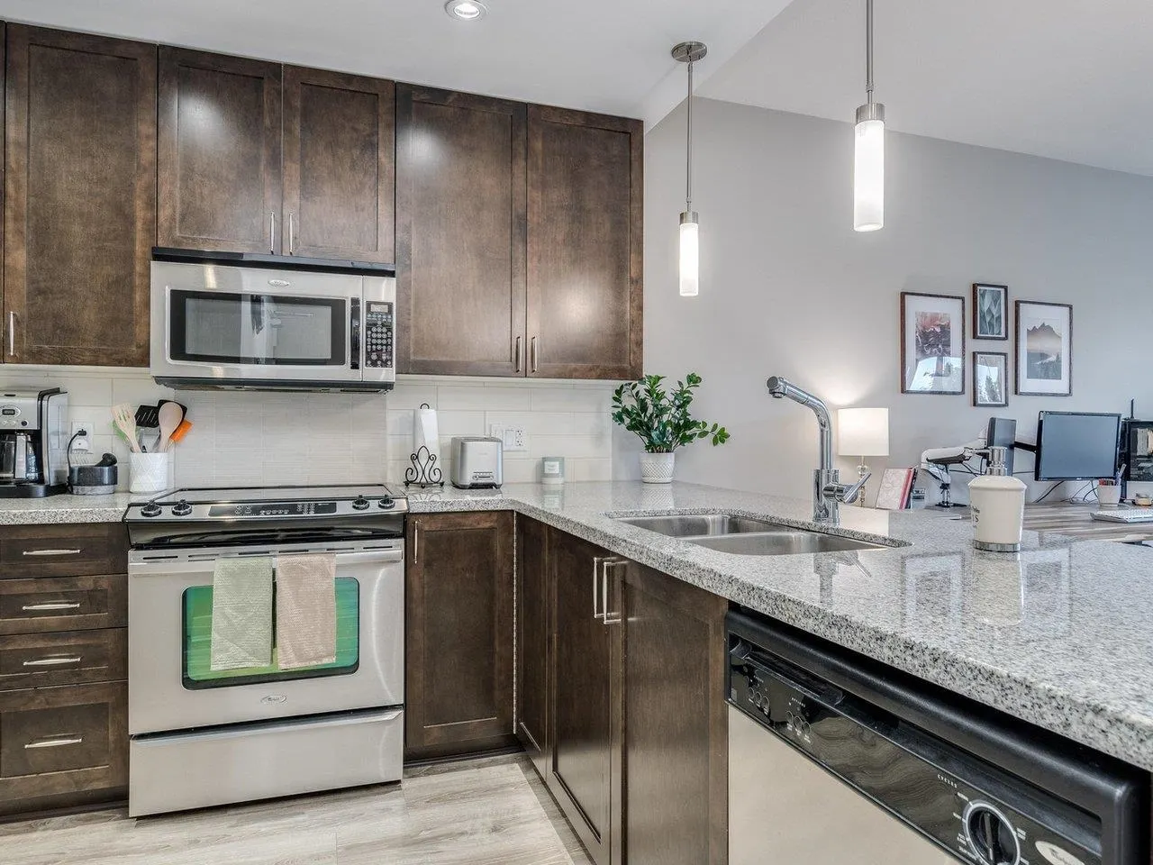 216 2368 Marpole Avenue