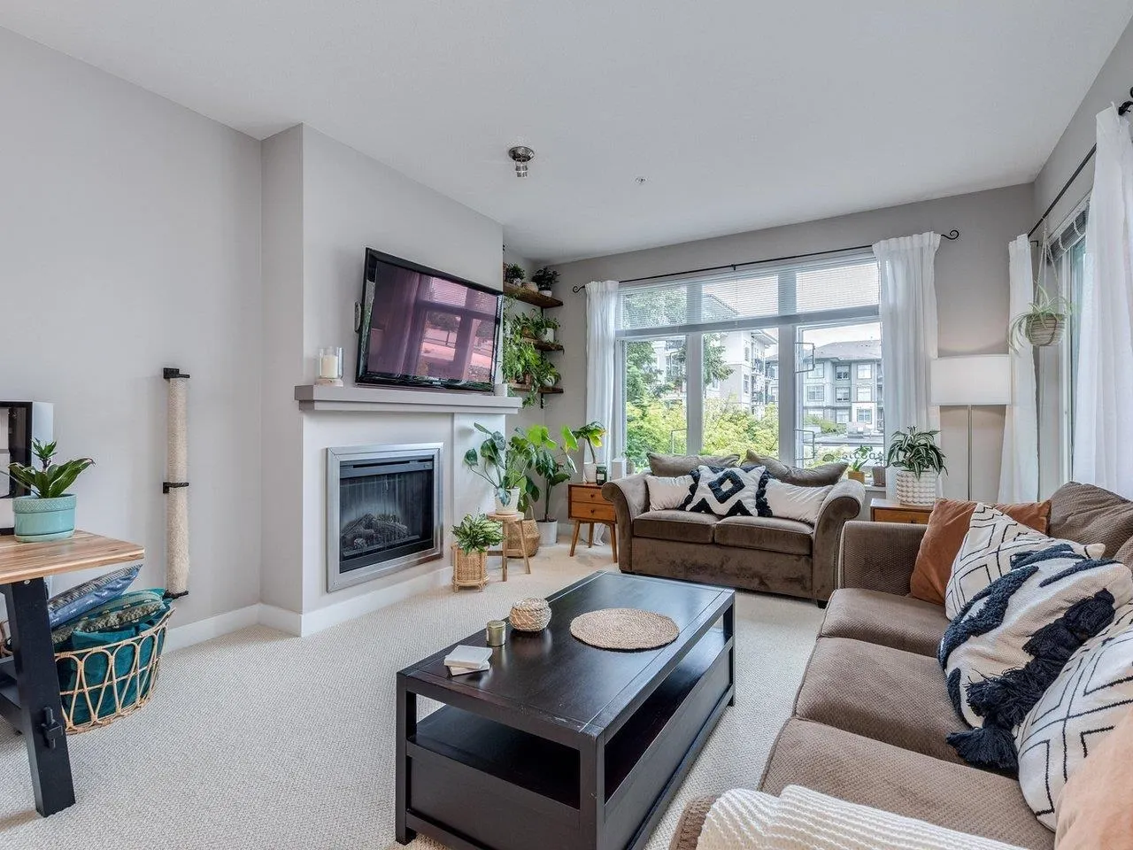 216 2368 Marpole Avenue