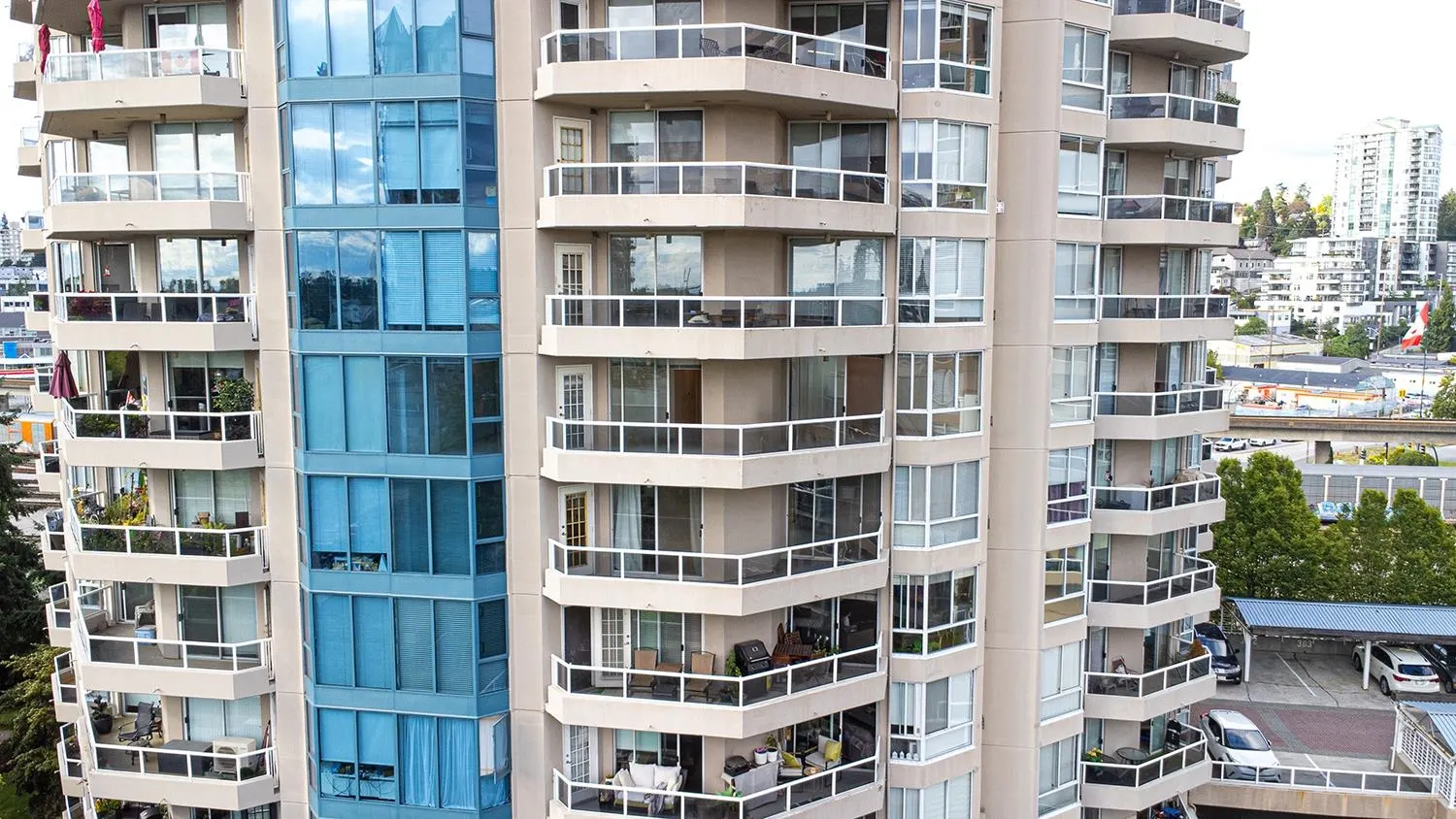 806 1245 Quayside Drive
