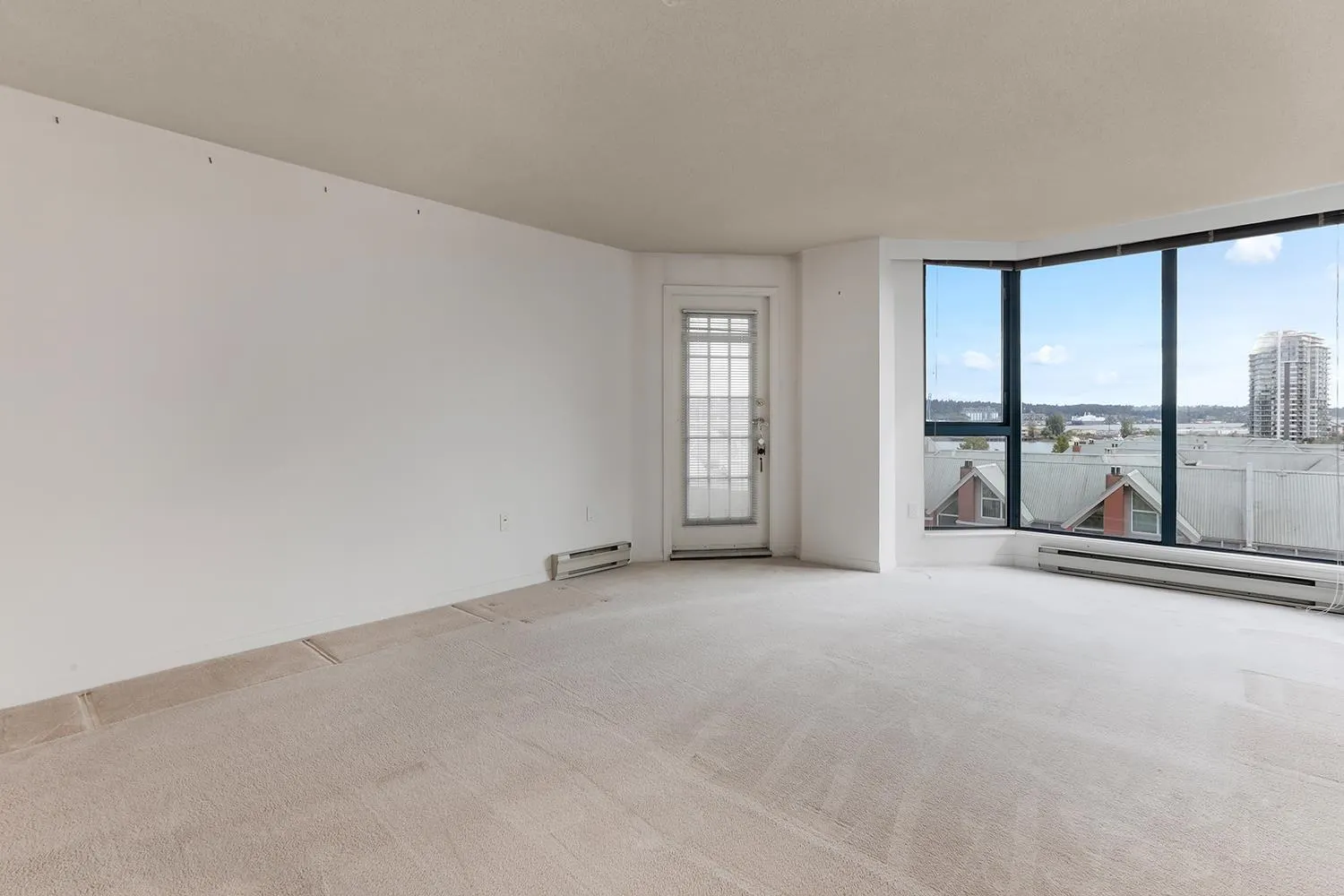 806 1245 Quayside Drive