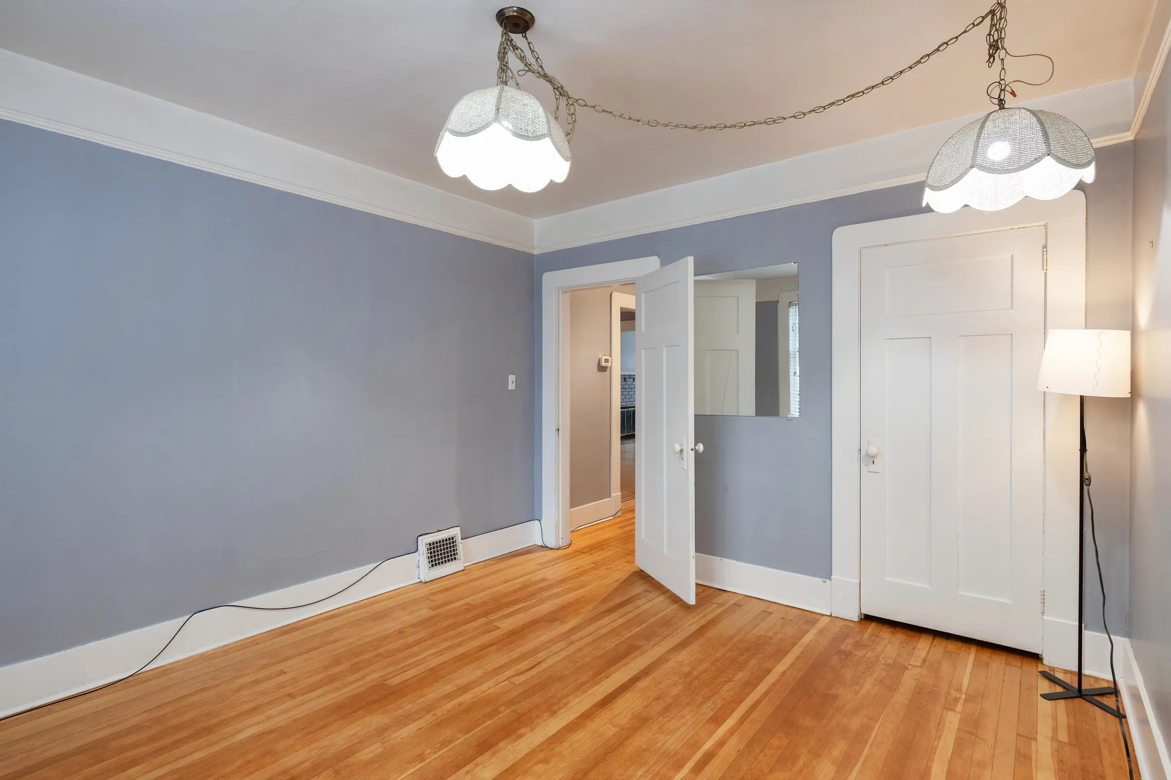1511 Barclay Street