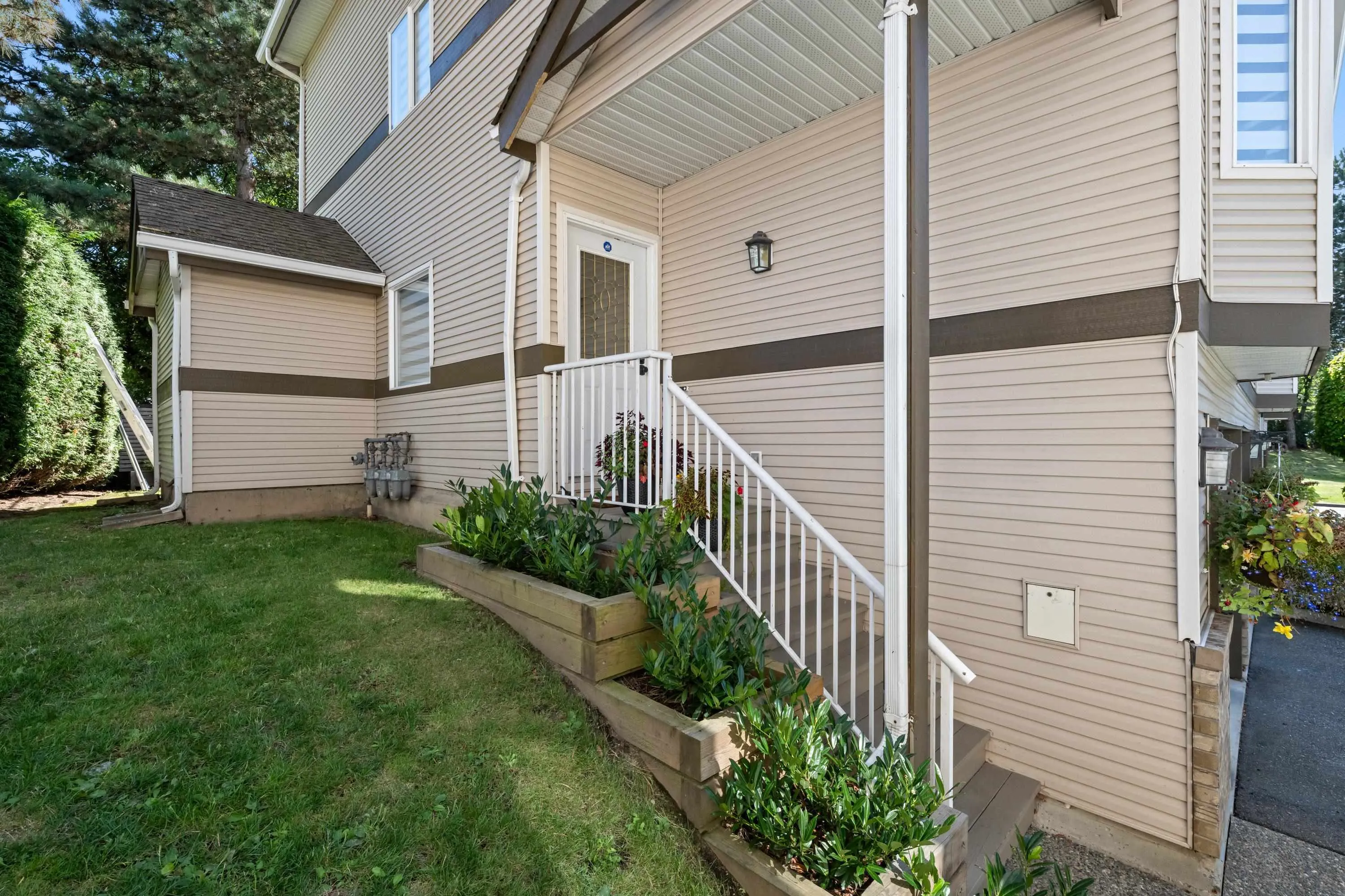 20 20750 Telegraph Trail