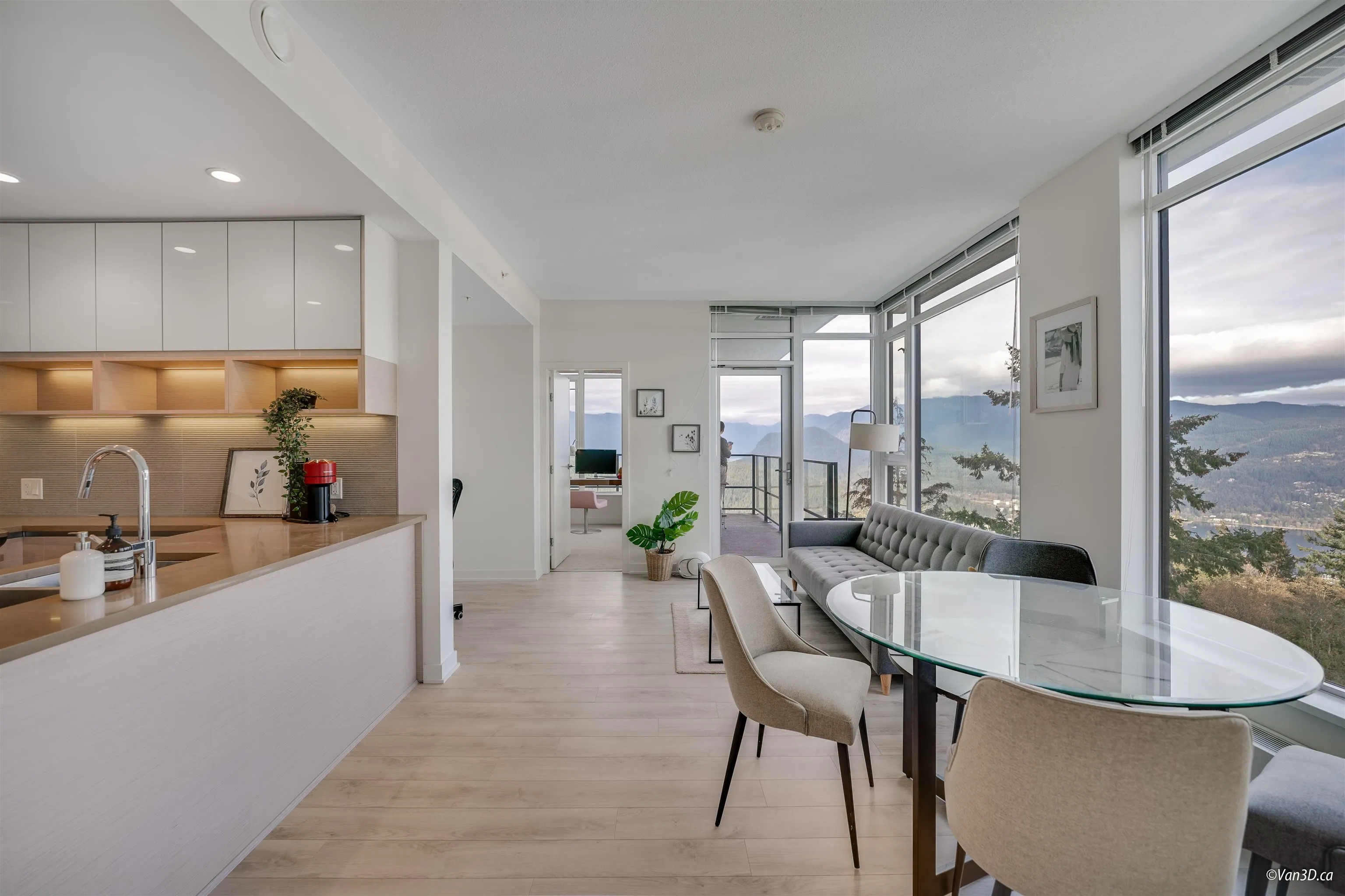 1103 8850 University Crescent
