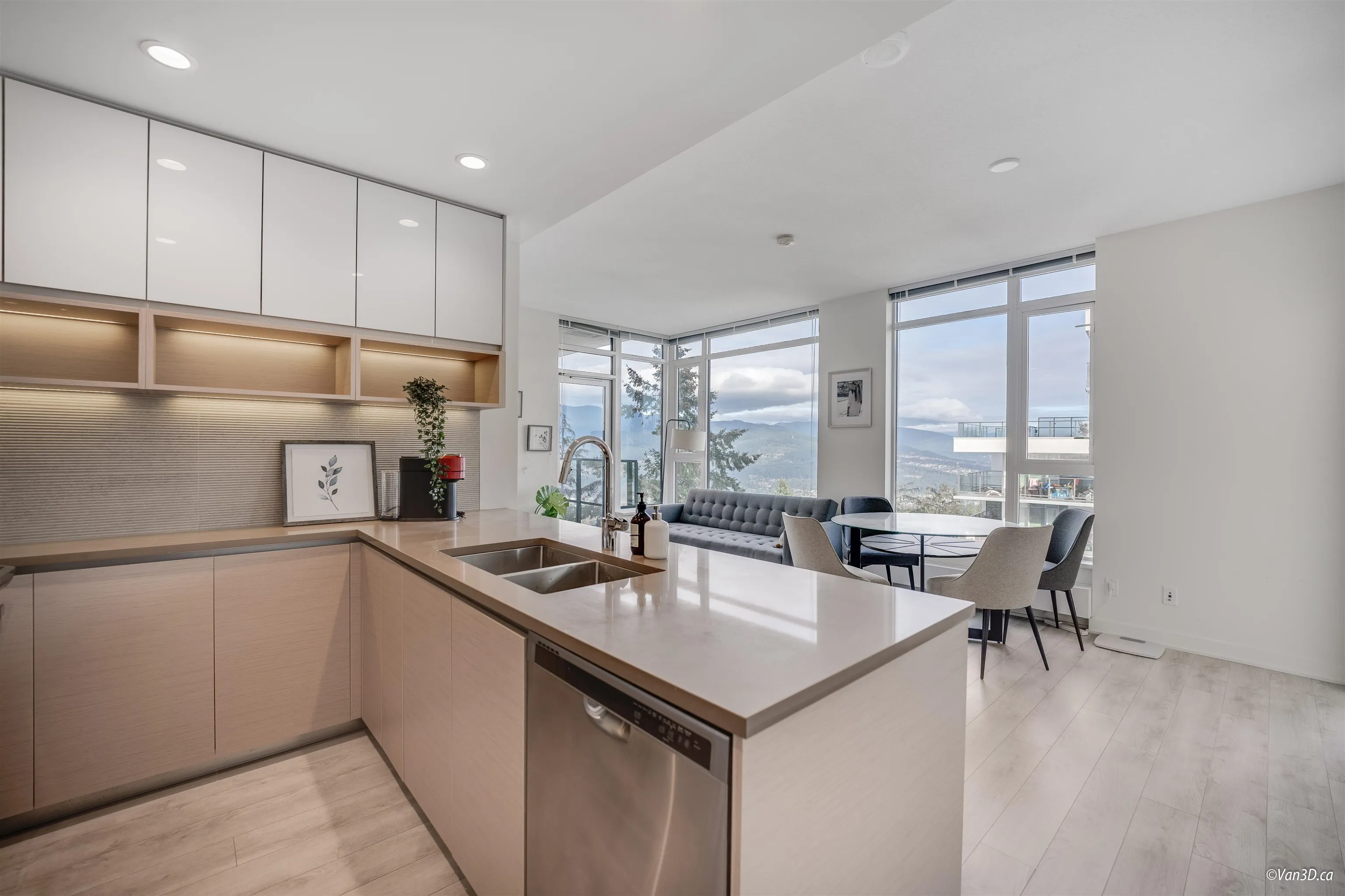 1103 8850 University Crescent
