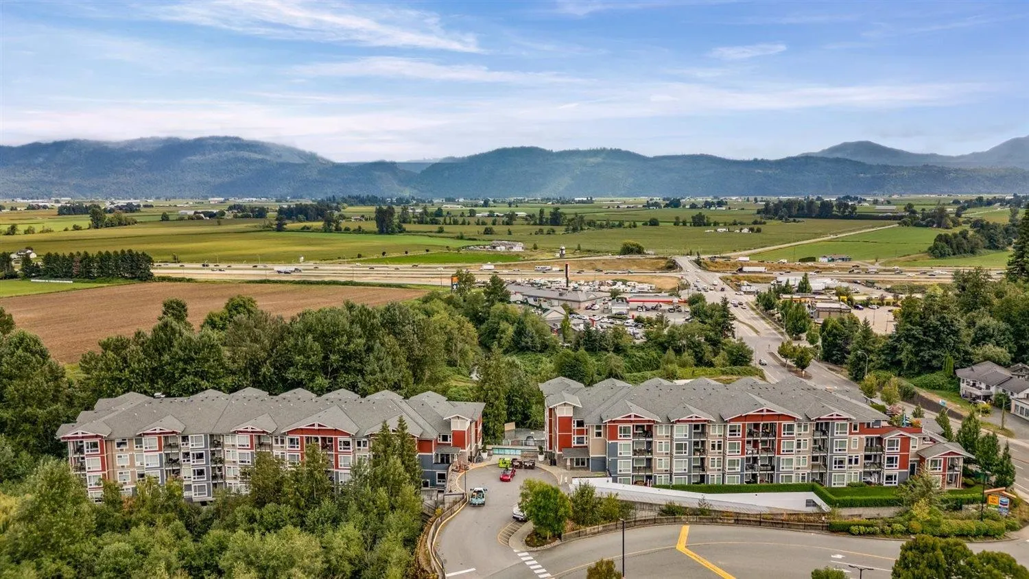 211 2242 Whatcom Road