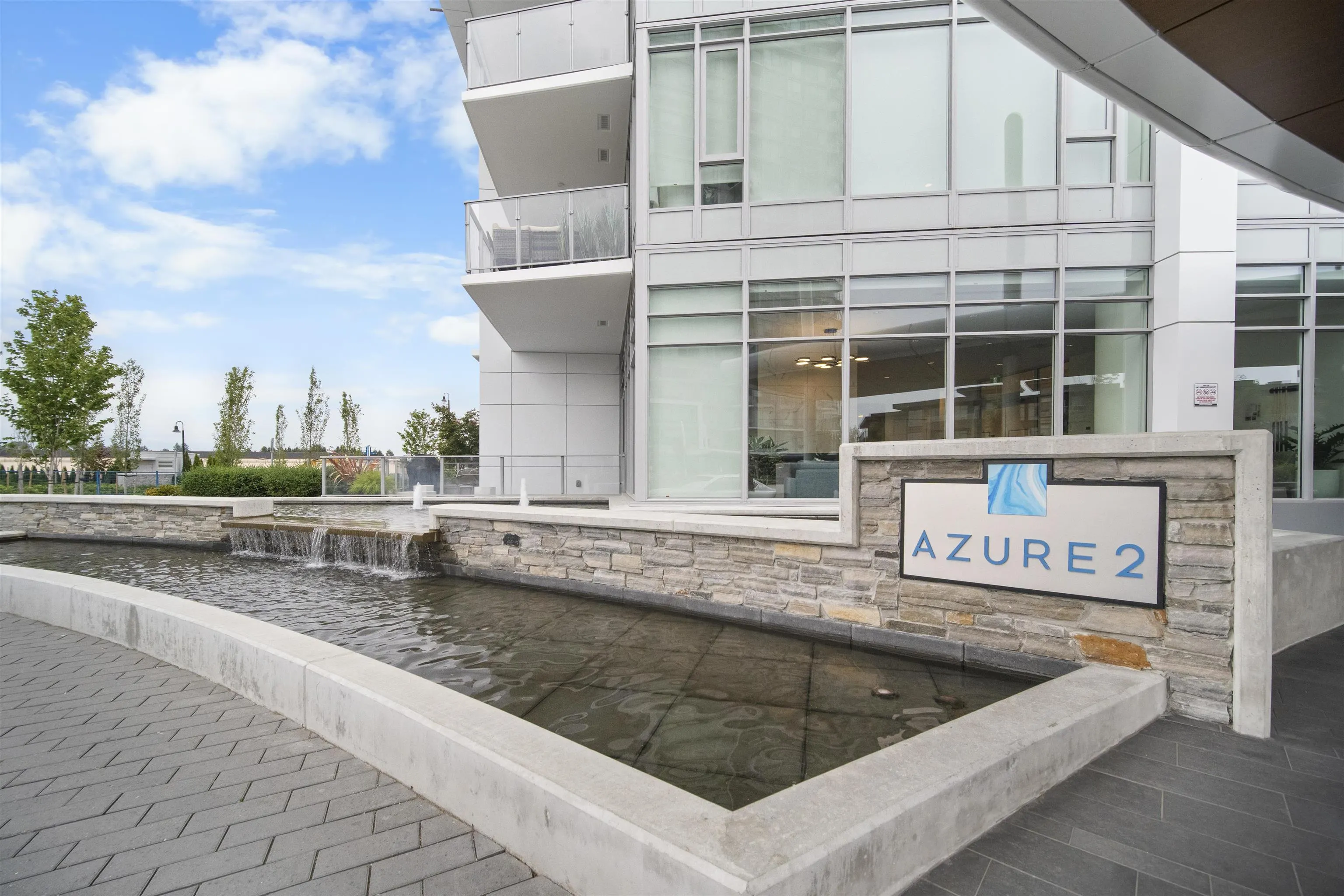 2107 7769 Park Crescent