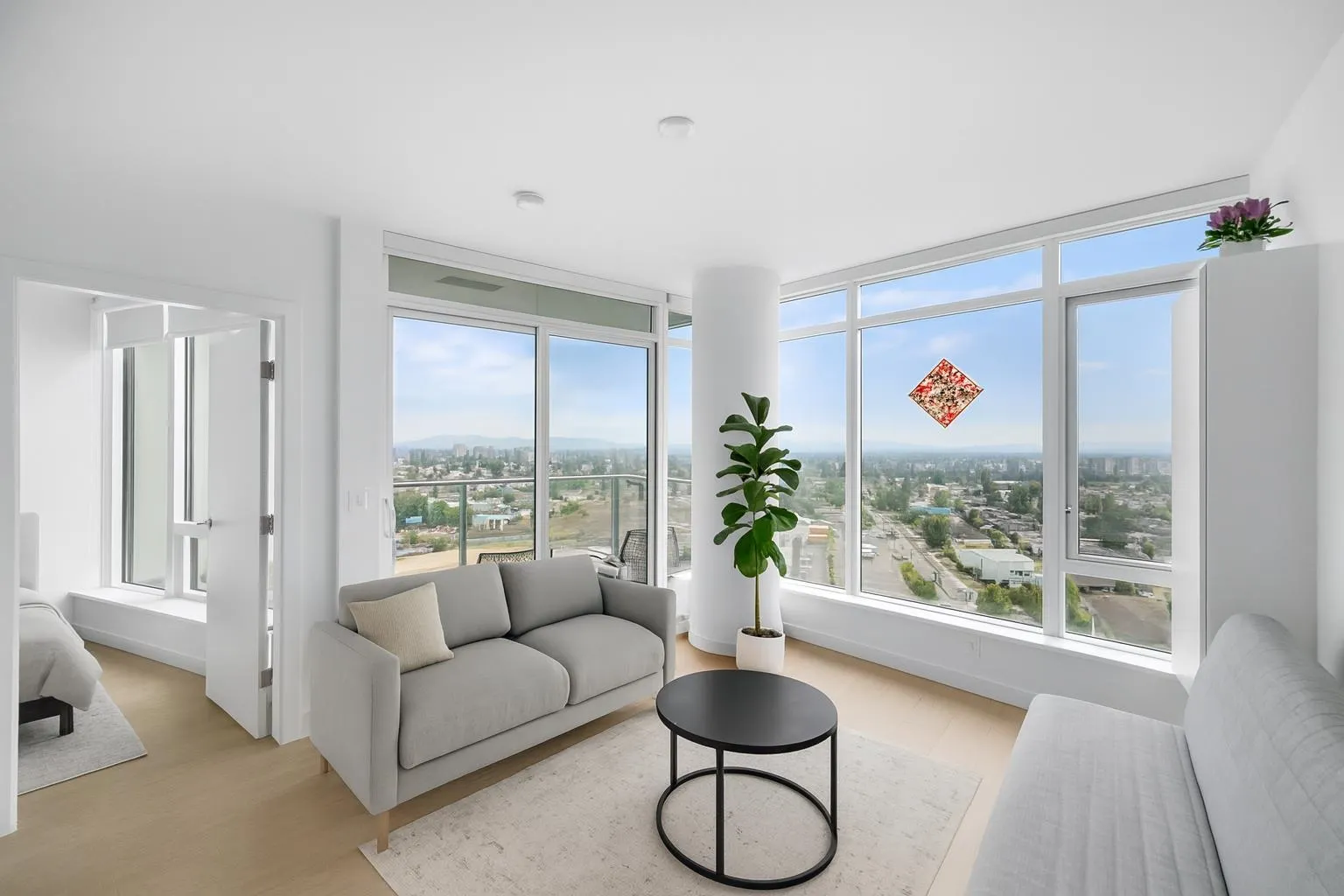 2107 7769 Park Crescent