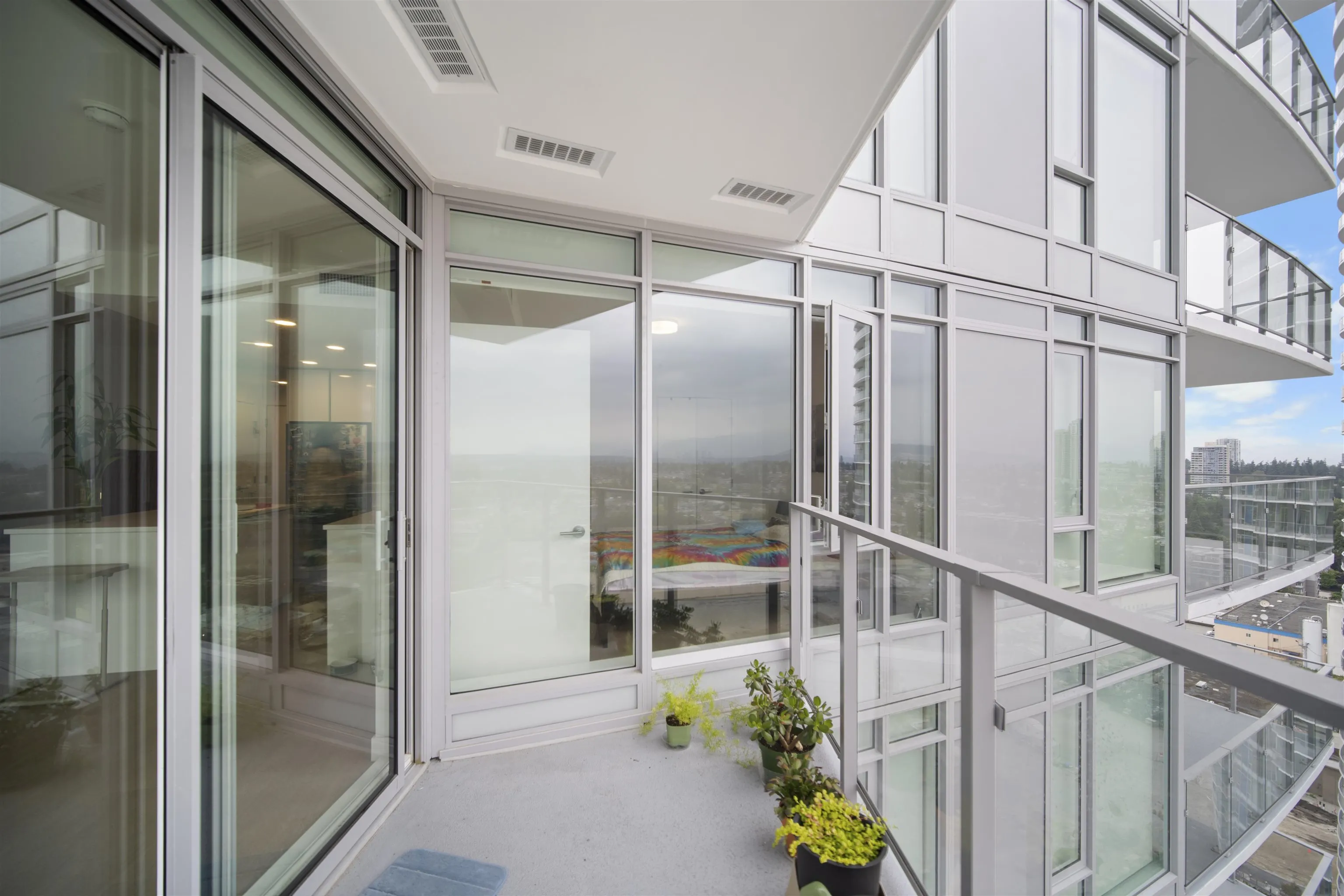 2107 7769 Park Crescent