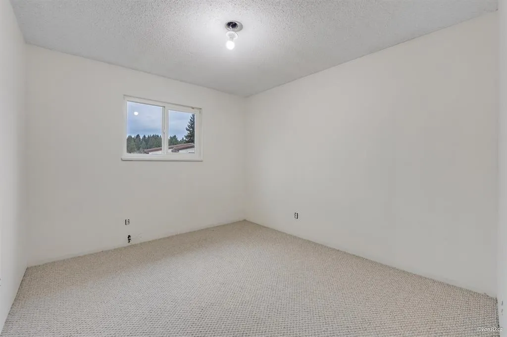 1047 Cornwall Drive