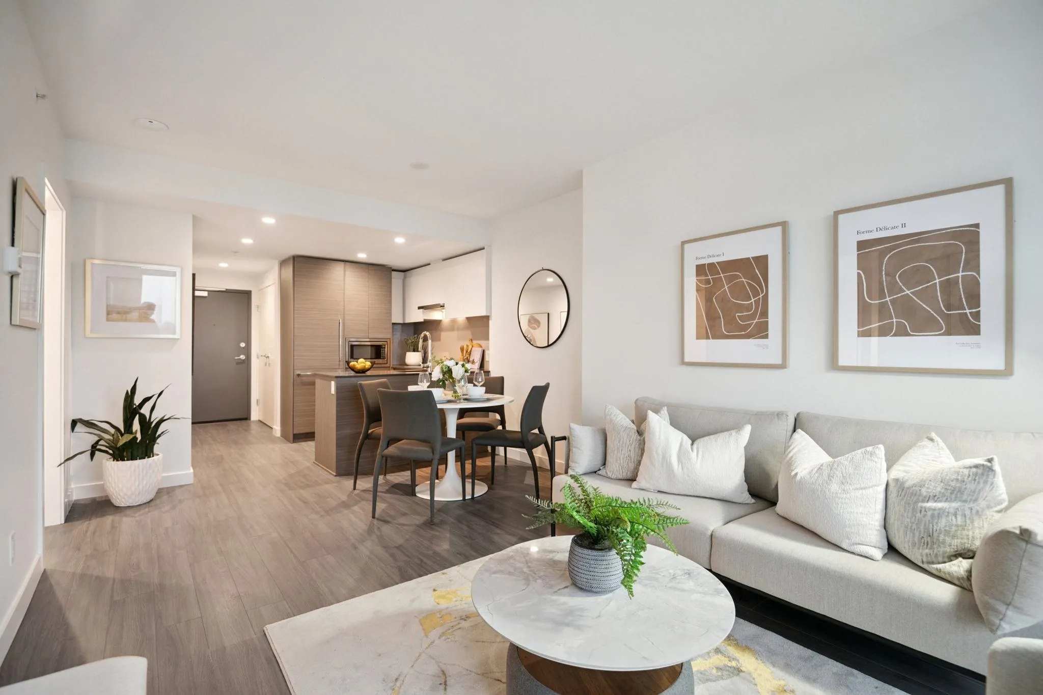 402 13615 Fraser Highway