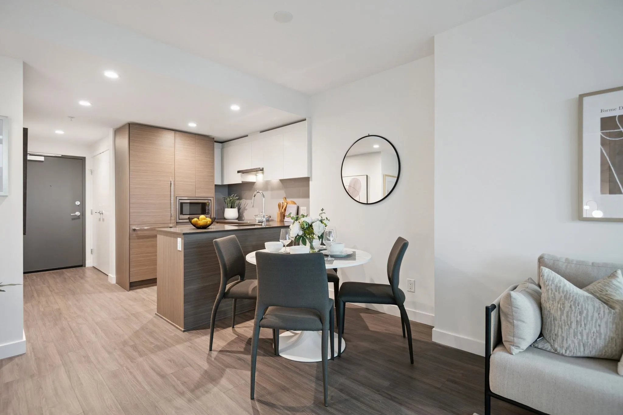 402 13615 Fraser Highway