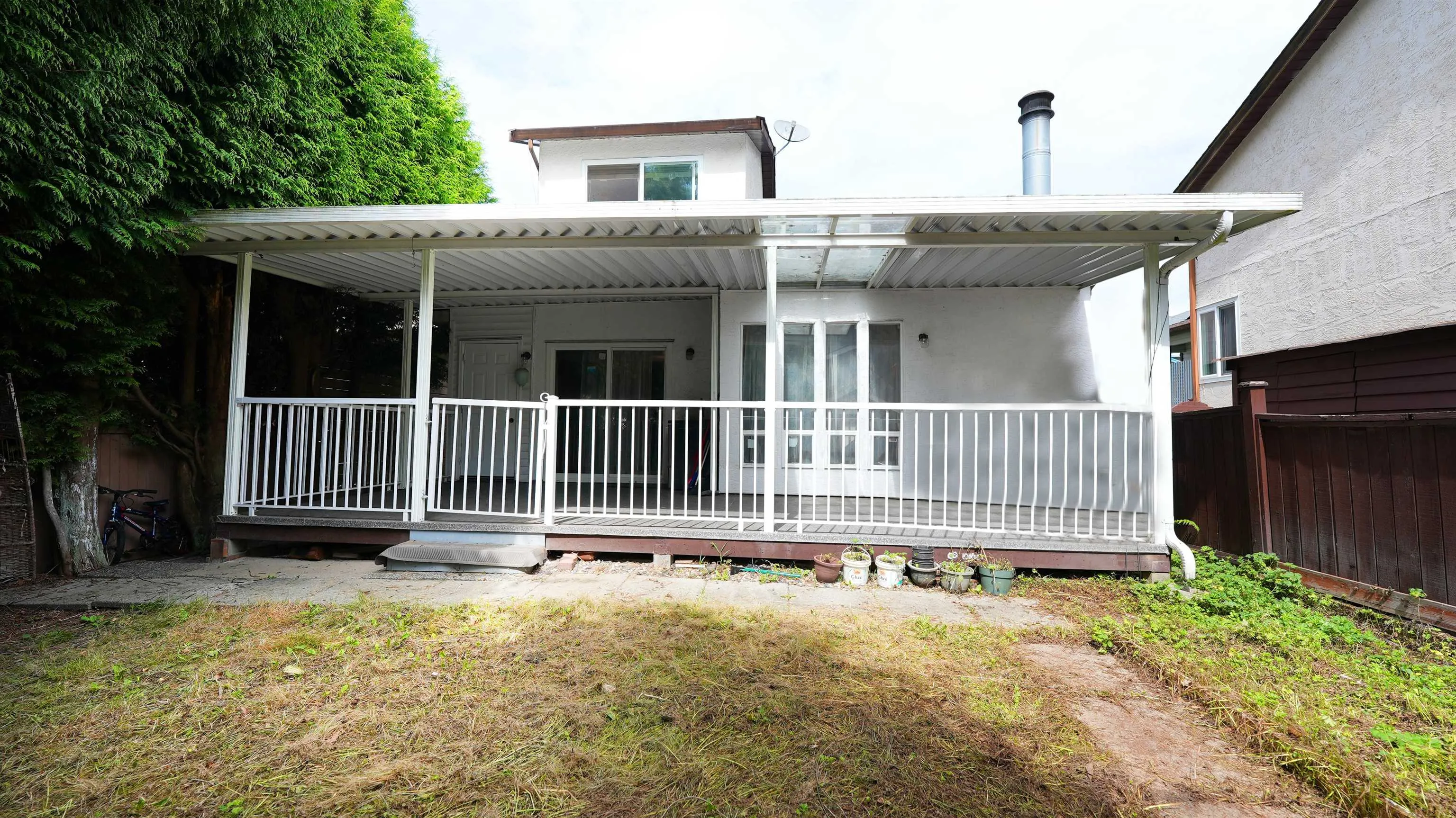 13902 Laurel Drive